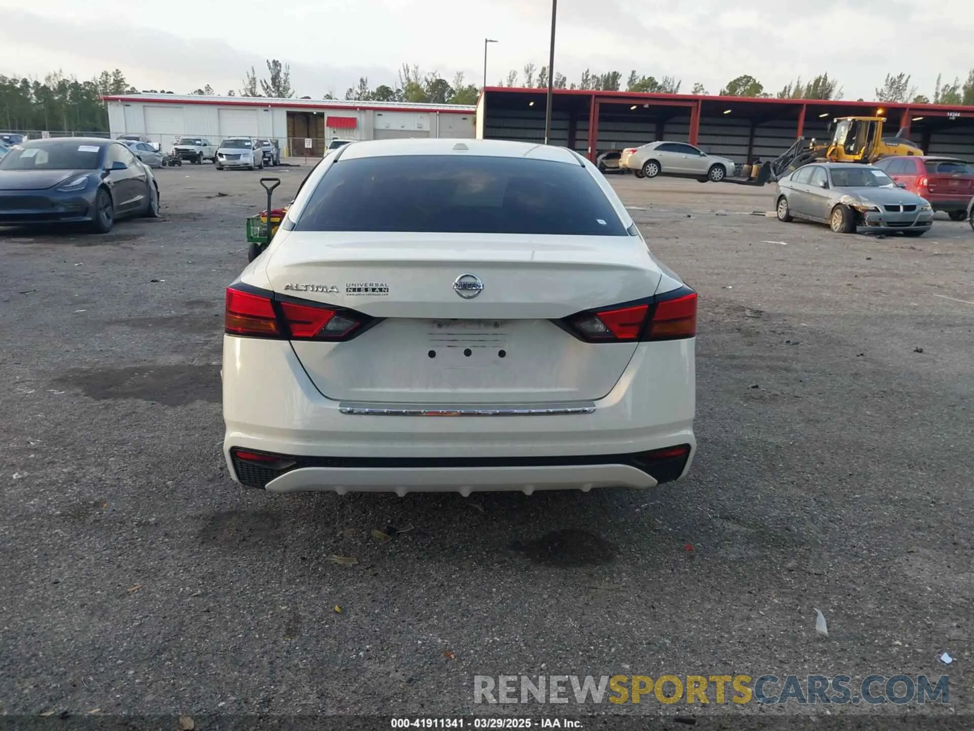 16 fotografías del automóvil dañado 1N4BL4BV8KC214645 NISSAN ALTIMA 2019