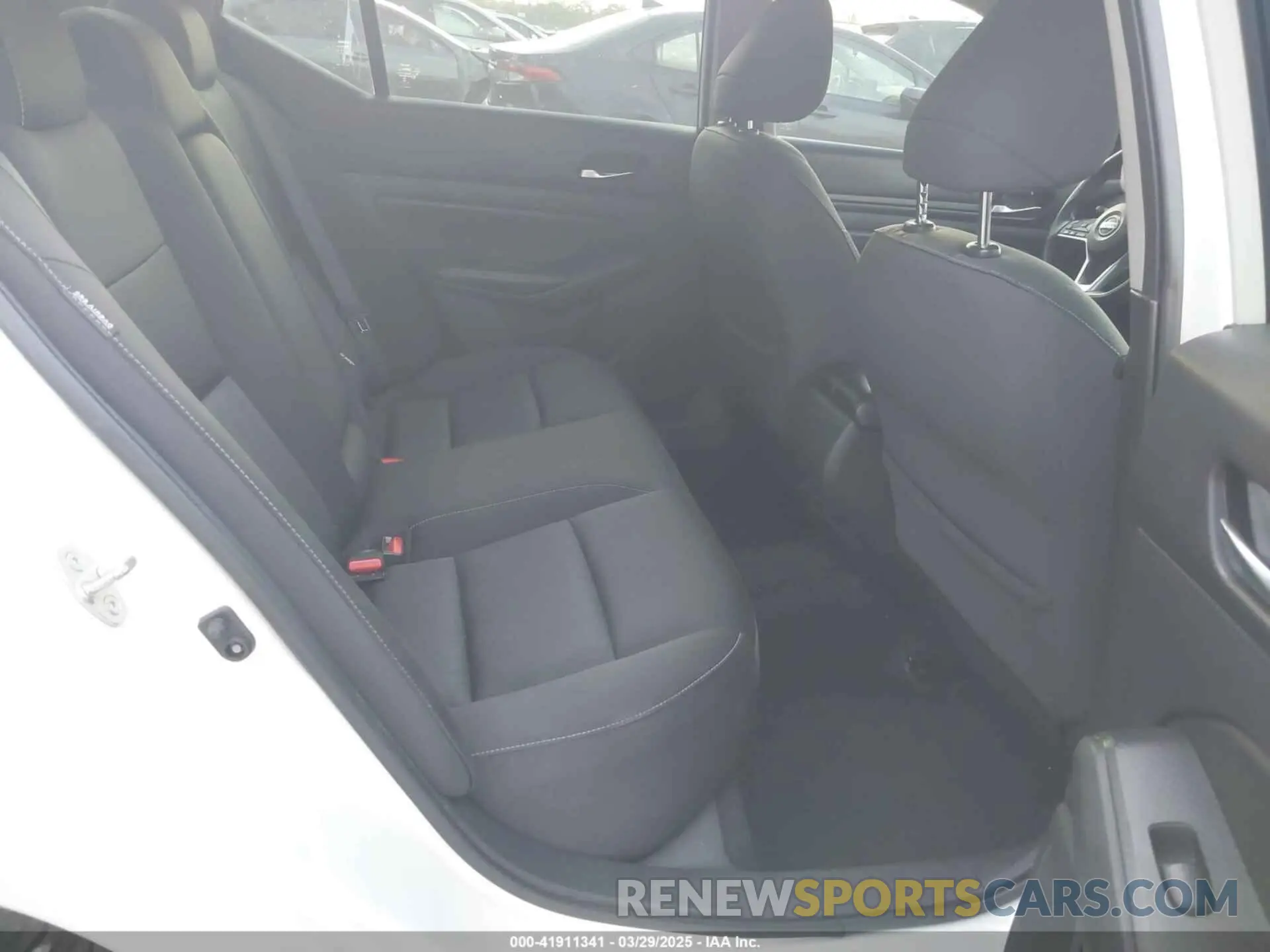 8 fotografías del automóvil dañado 1N4BL4BV8KC214645 NISSAN ALTIMA 2019