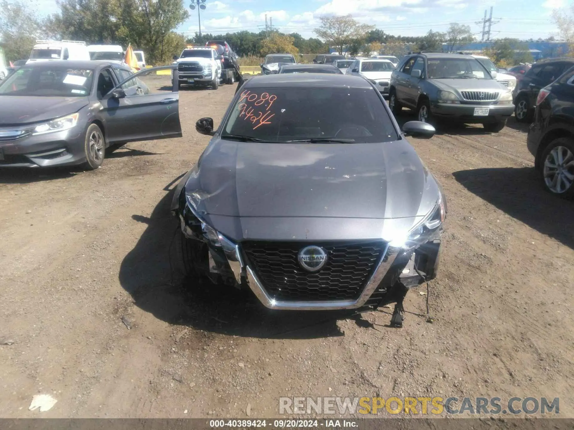 12 fotografías del automóvil dañado 1N4BL4BV8KN322462 NISSAN ALTIMA 2019