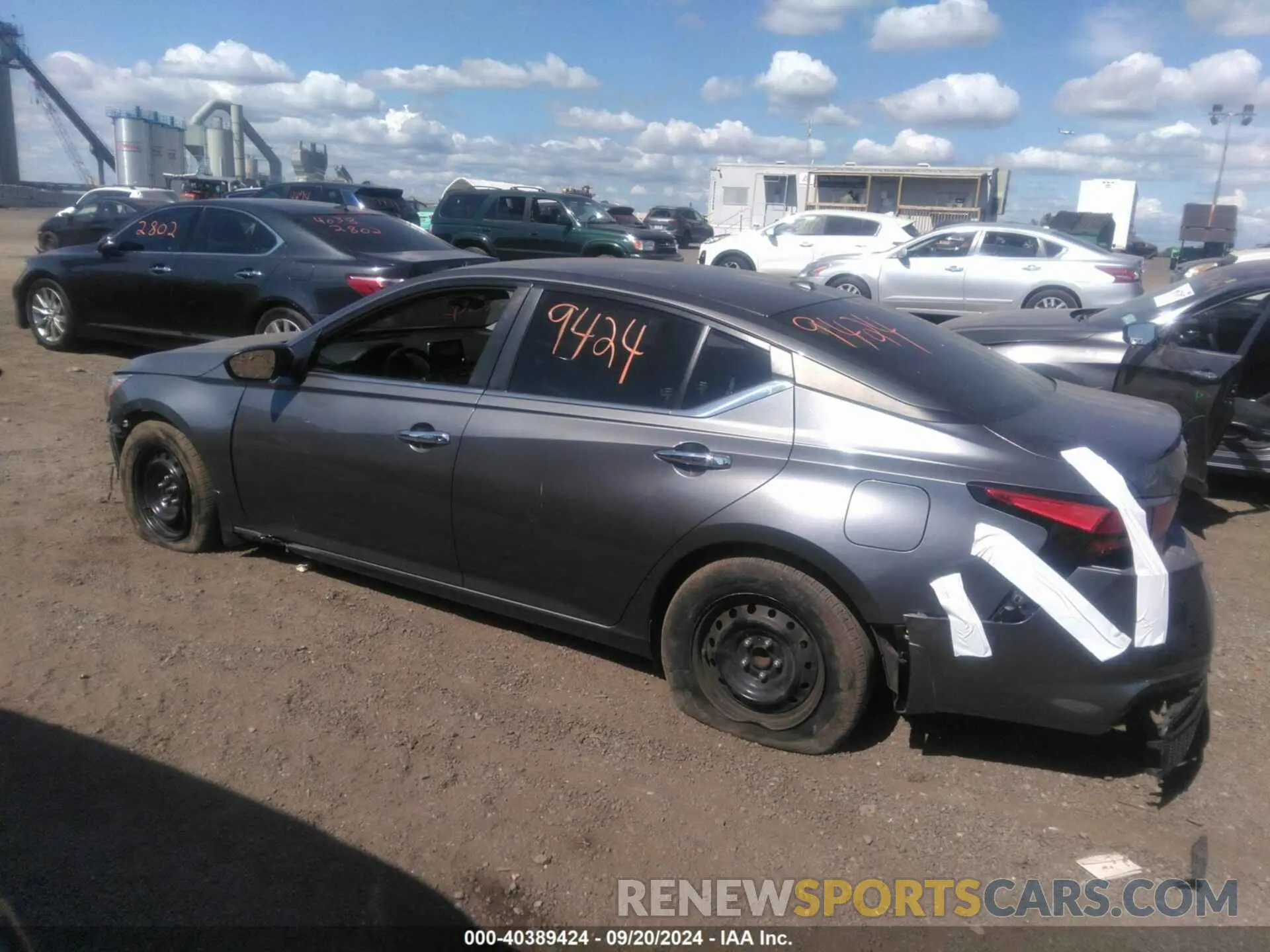14 fotografías del automóvil dañado 1N4BL4BV8KN322462 NISSAN ALTIMA 2019
