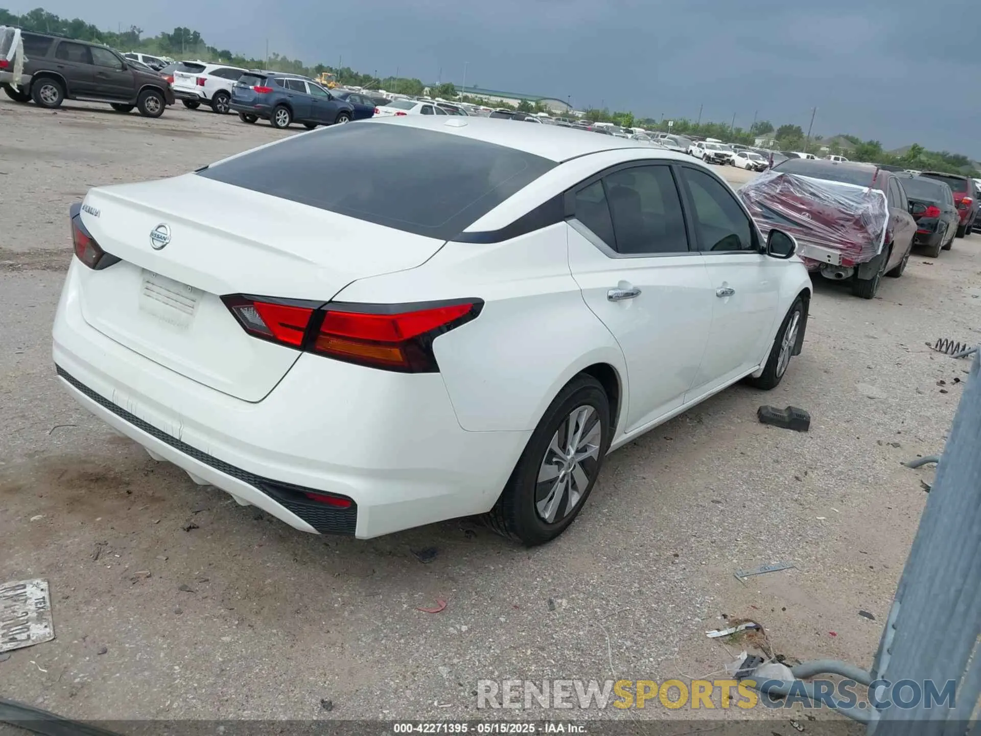4 fotografías del automóvil dañado 1N4BL4BV8KN323398 NISSAN ALTIMA 2019