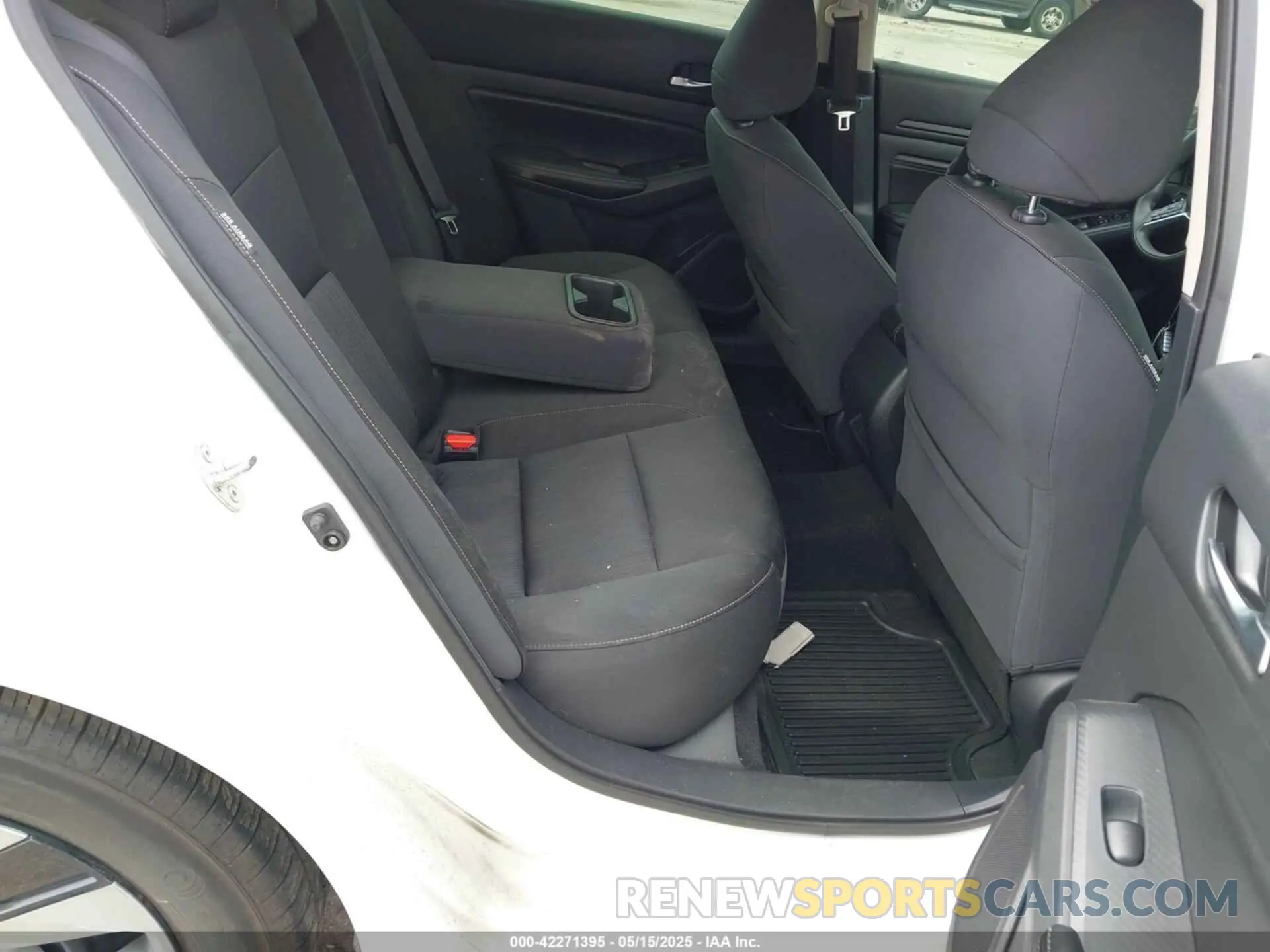 8 fotografías del automóvil dañado 1N4BL4BV8KN323398 NISSAN ALTIMA 2019
