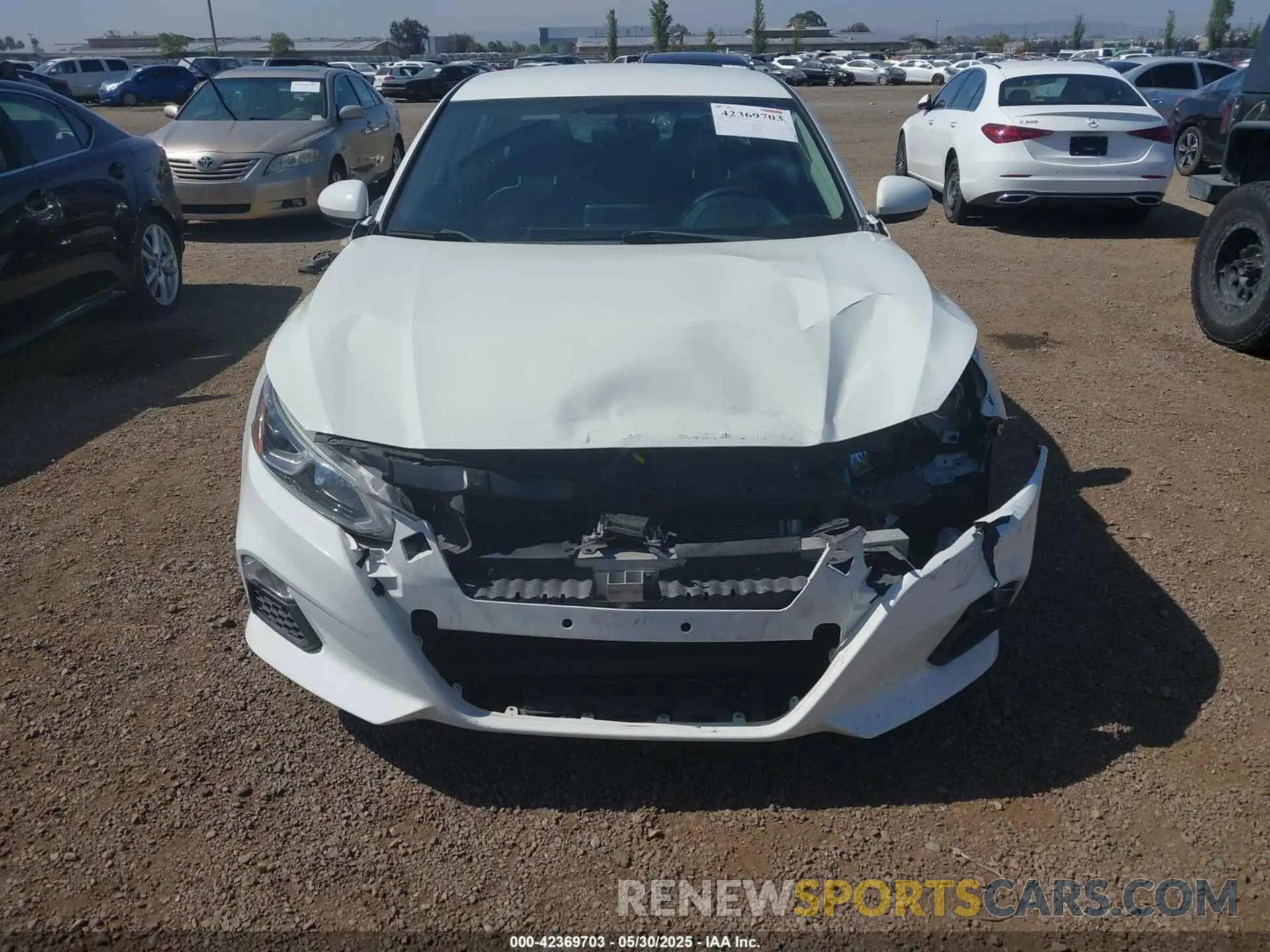 13 fotografías del automóvil dañado 1N4BL4BVXKC229177 NISSAN ALTIMA 2019
