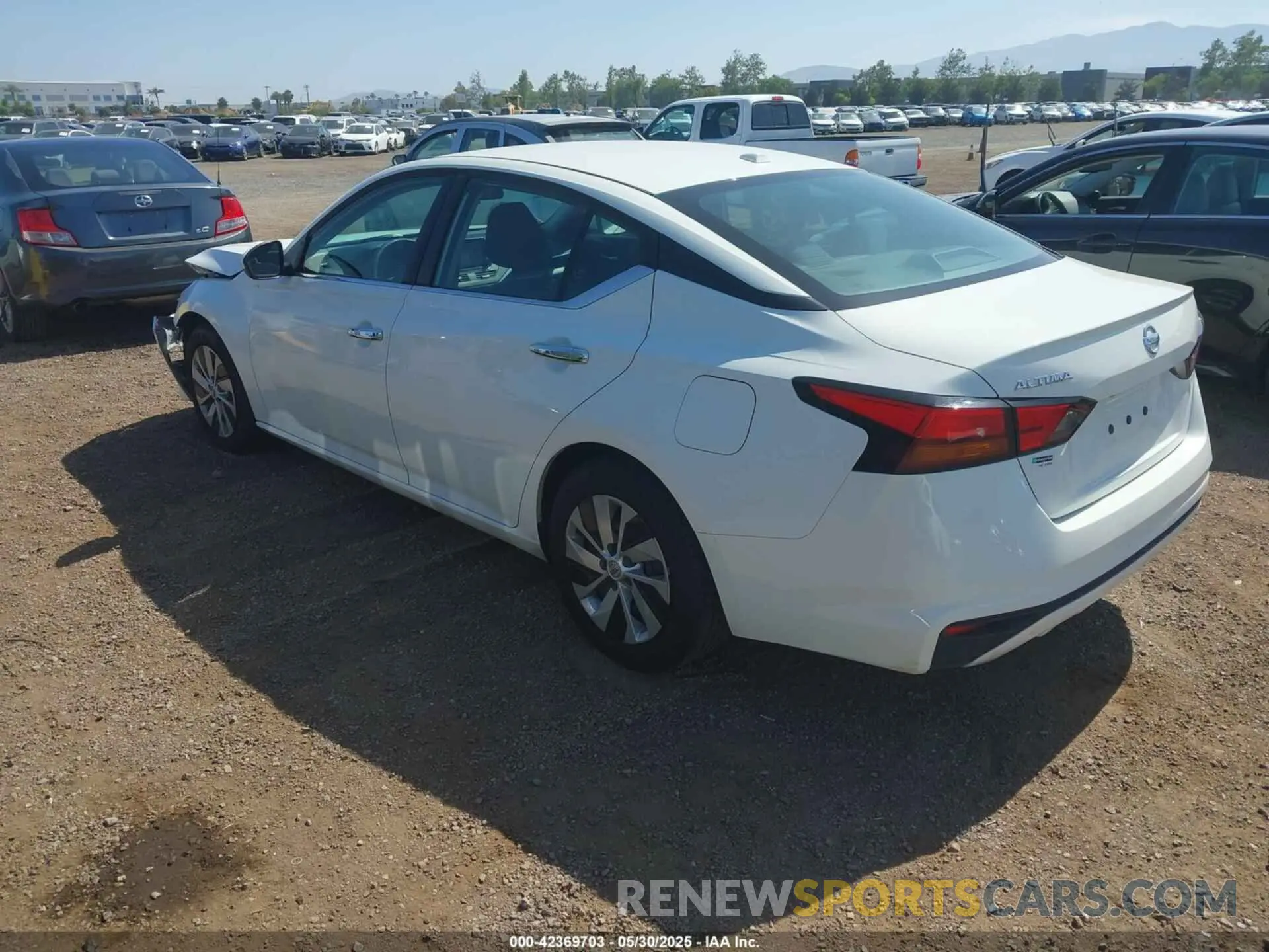 3 fotografías del automóvil dañado 1N4BL4BVXKC229177 NISSAN ALTIMA 2019