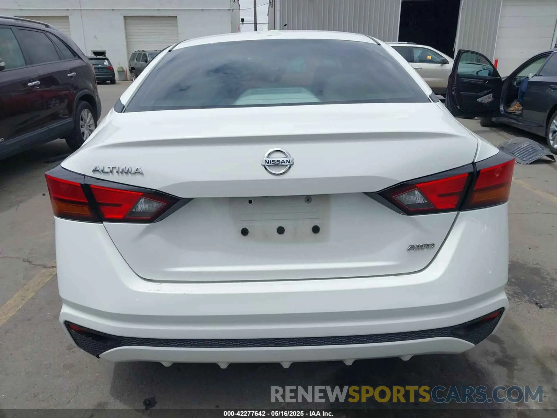16 fotografías del automóvil dañado 1N4BL4BW2KN312342 NISSAN ALTIMA 2019