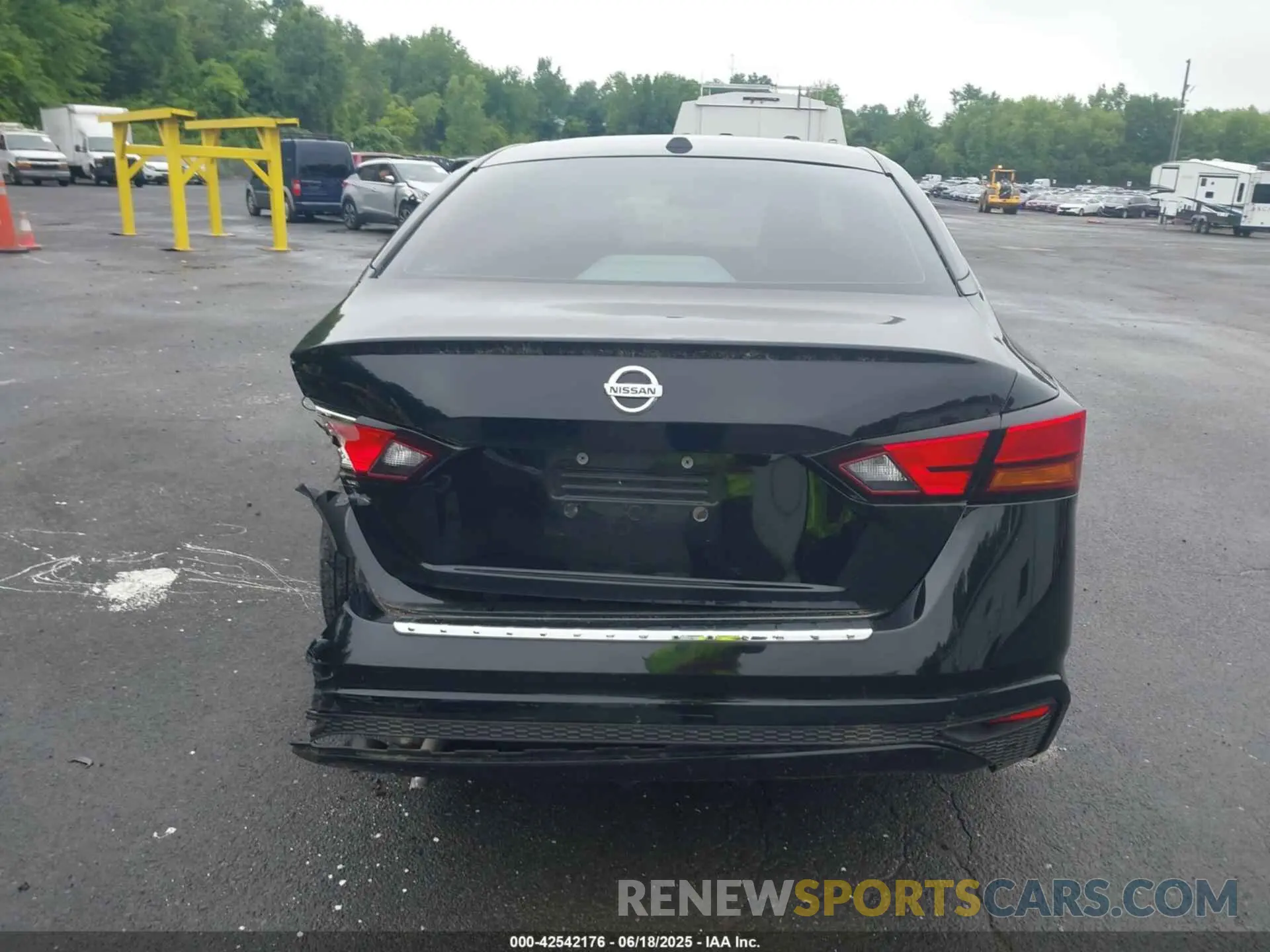 16 fotografías del automóvil dañado 1N4BL4BW3KC147770 NISSAN ALTIMA 2019