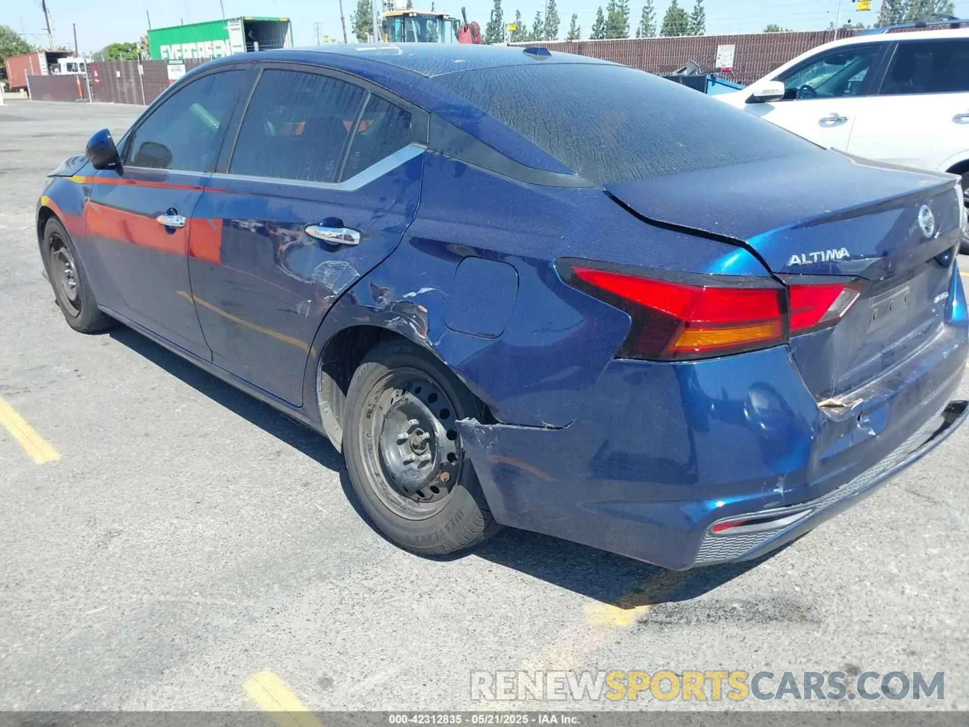 3 fotografías del automóvil dañado 1N4BL4BW4KC153576 NISSAN ALTIMA 2019