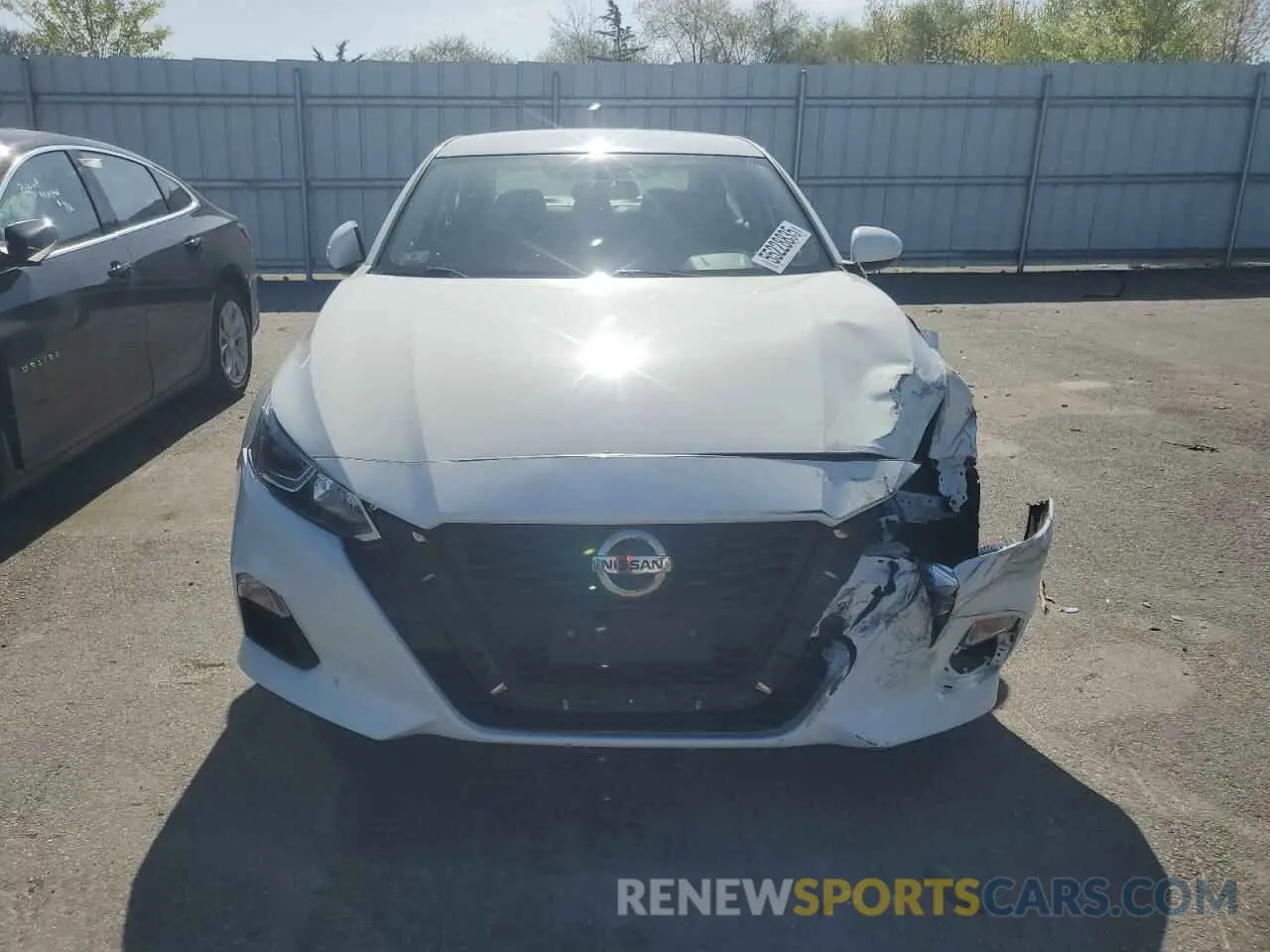 5 fotografías del automóvil dañado 1N4BL4BW6KC186966 NISSAN ALTIMA 2019