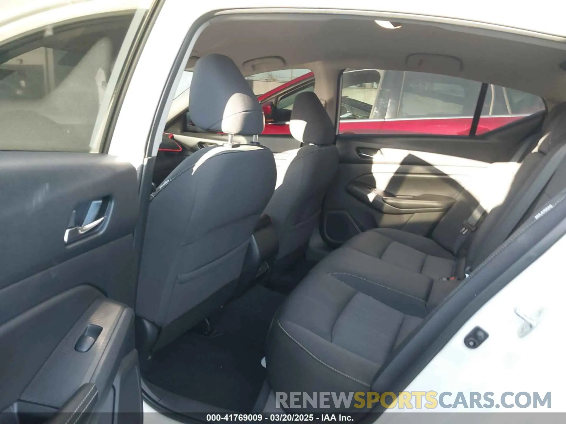 22 fotografías del automóvil dañado 1N4BL4BW7KC156505 NISSAN ALTIMA 2019