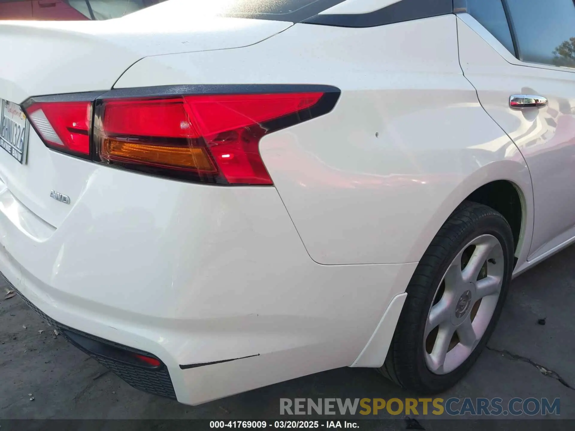 6 fotografías del automóvil dañado 1N4BL4BW7KC156505 NISSAN ALTIMA 2019
