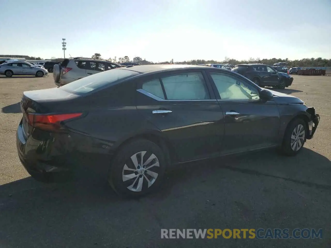 3 fotografías del automóvil dañado 1N4BL4BW8KN325564 NISSAN ALTIMA 2019