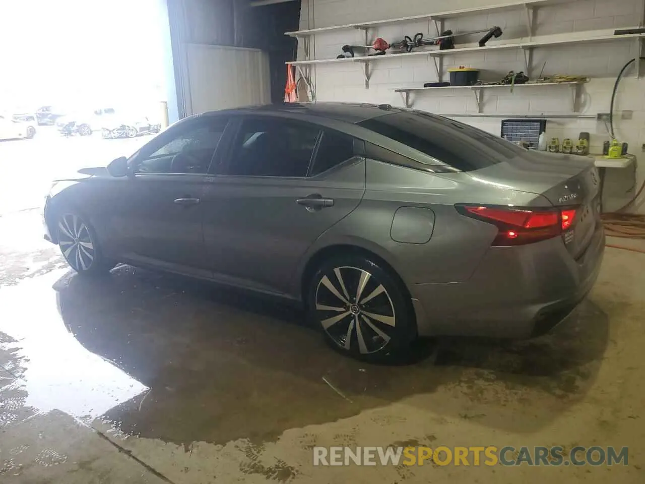 2 fotografías del automóvil dañado 1N4BL4CV0KN300230 NISSAN ALTIMA 2019