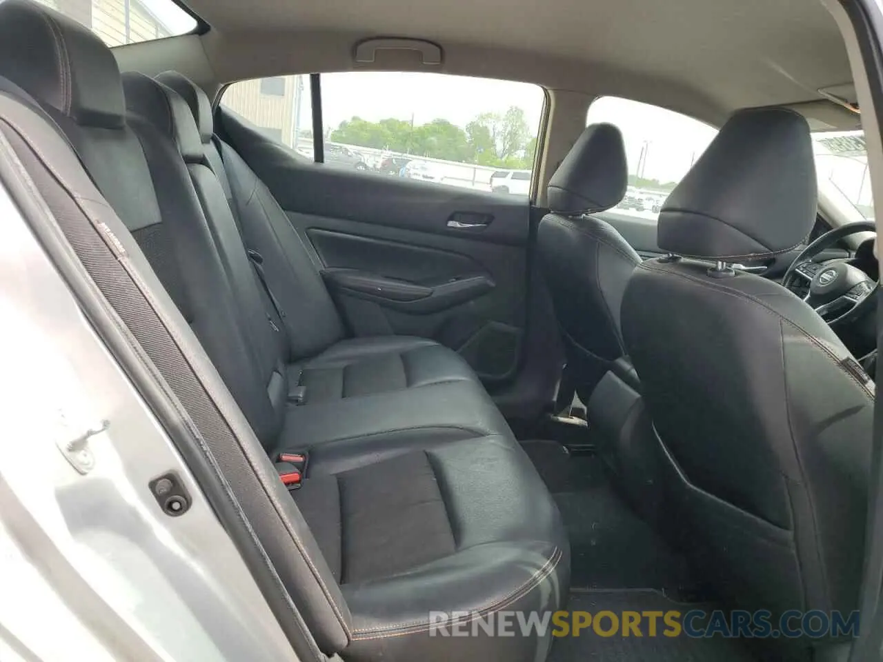 10 fotografías del automóvil dañado 1N4BL4CV1KC171300 NISSAN ALTIMA 2019
