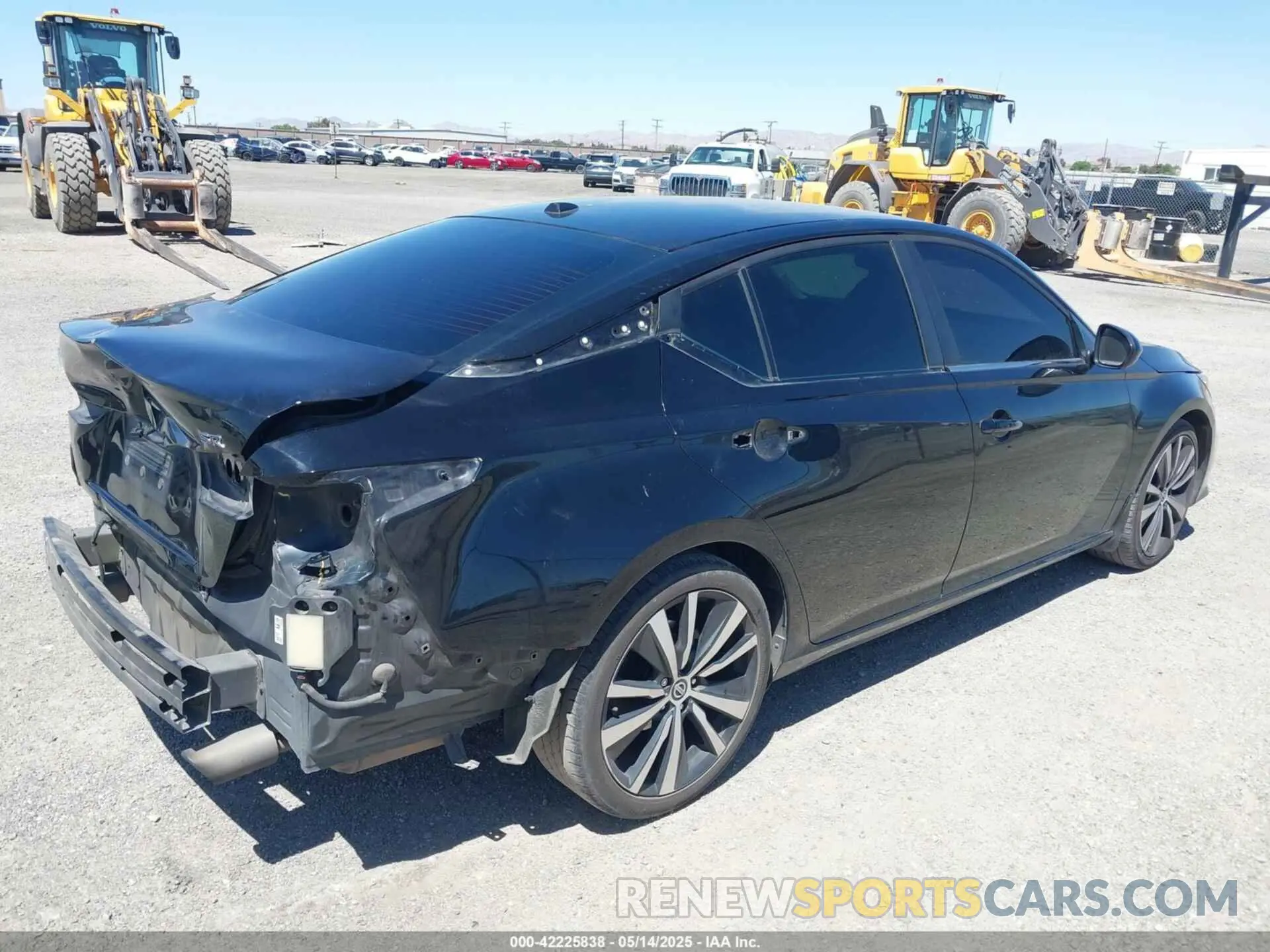4 fotografías del automóvil dañado 1N4BL4CV1KC206000 NISSAN ALTIMA 2019