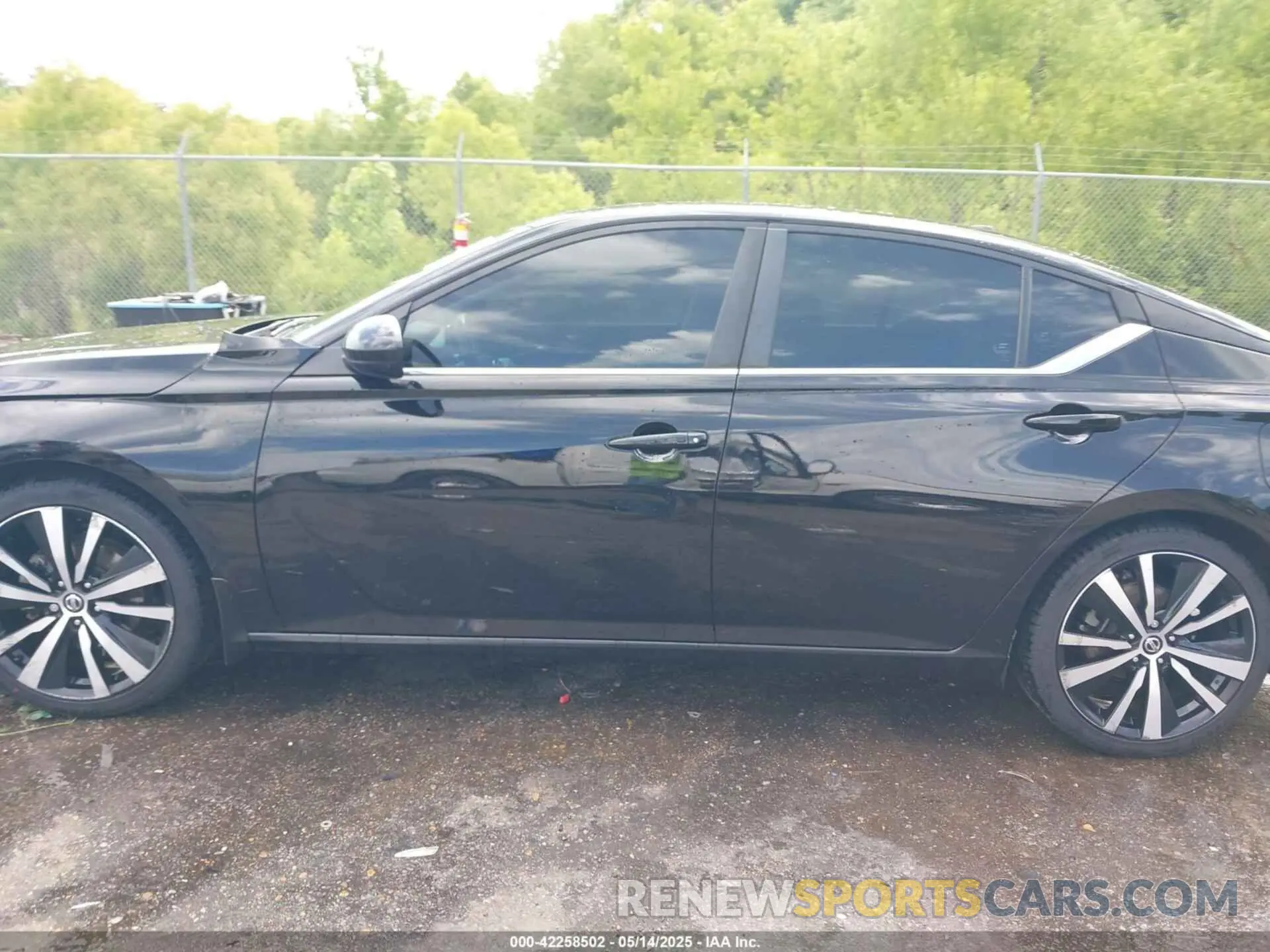 14 fotografías del automóvil dañado 1N4BL4CV2KC193614 NISSAN ALTIMA 2019