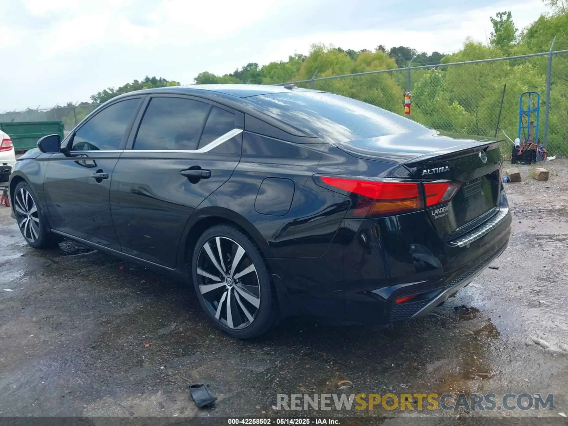 3 fotografías del automóvil dañado 1N4BL4CV2KC193614 NISSAN ALTIMA 2019