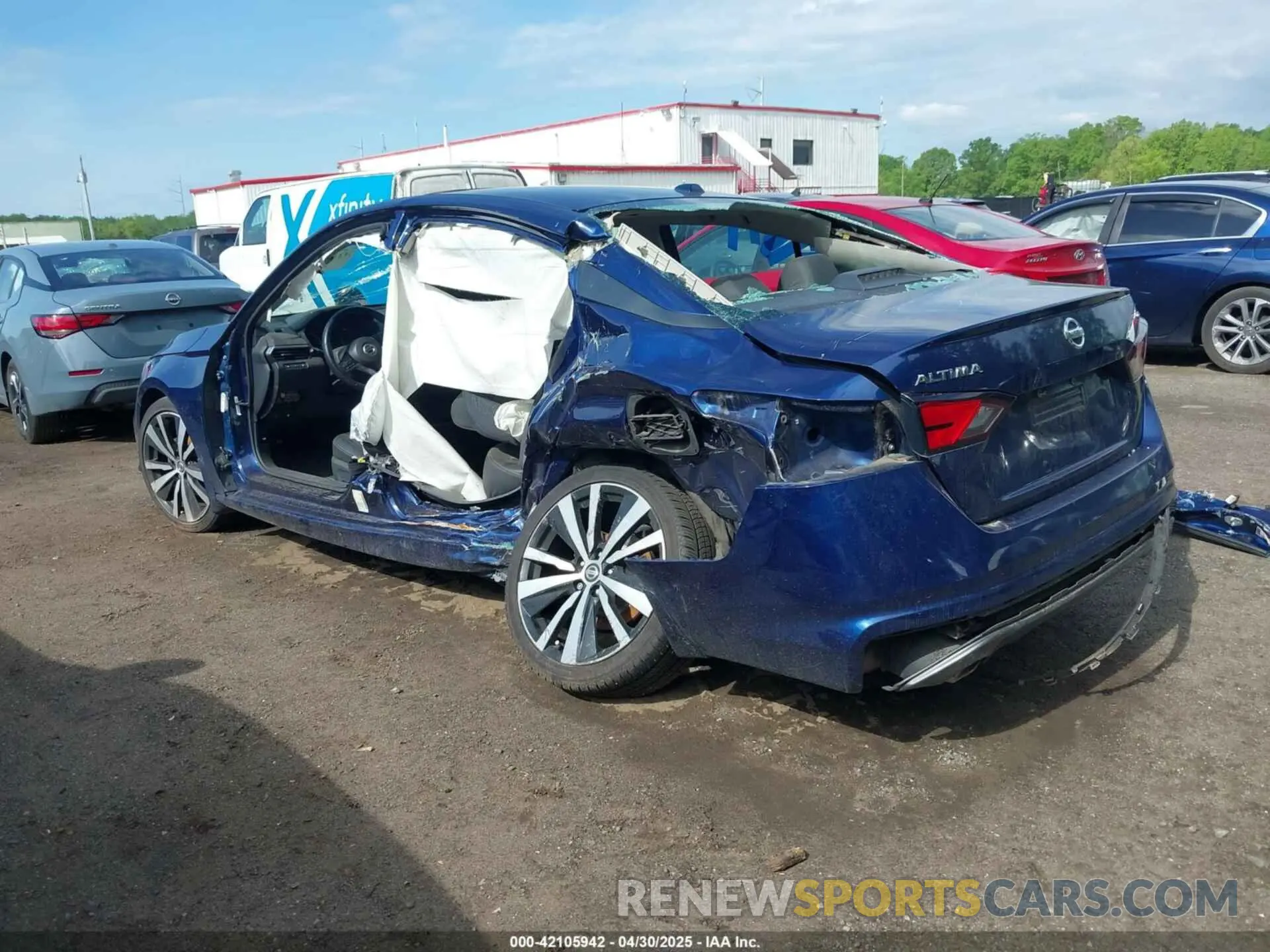 3 fotografías del automóvil dañado 1N4BL4CV2KN318566 NISSAN ALTIMA 2019