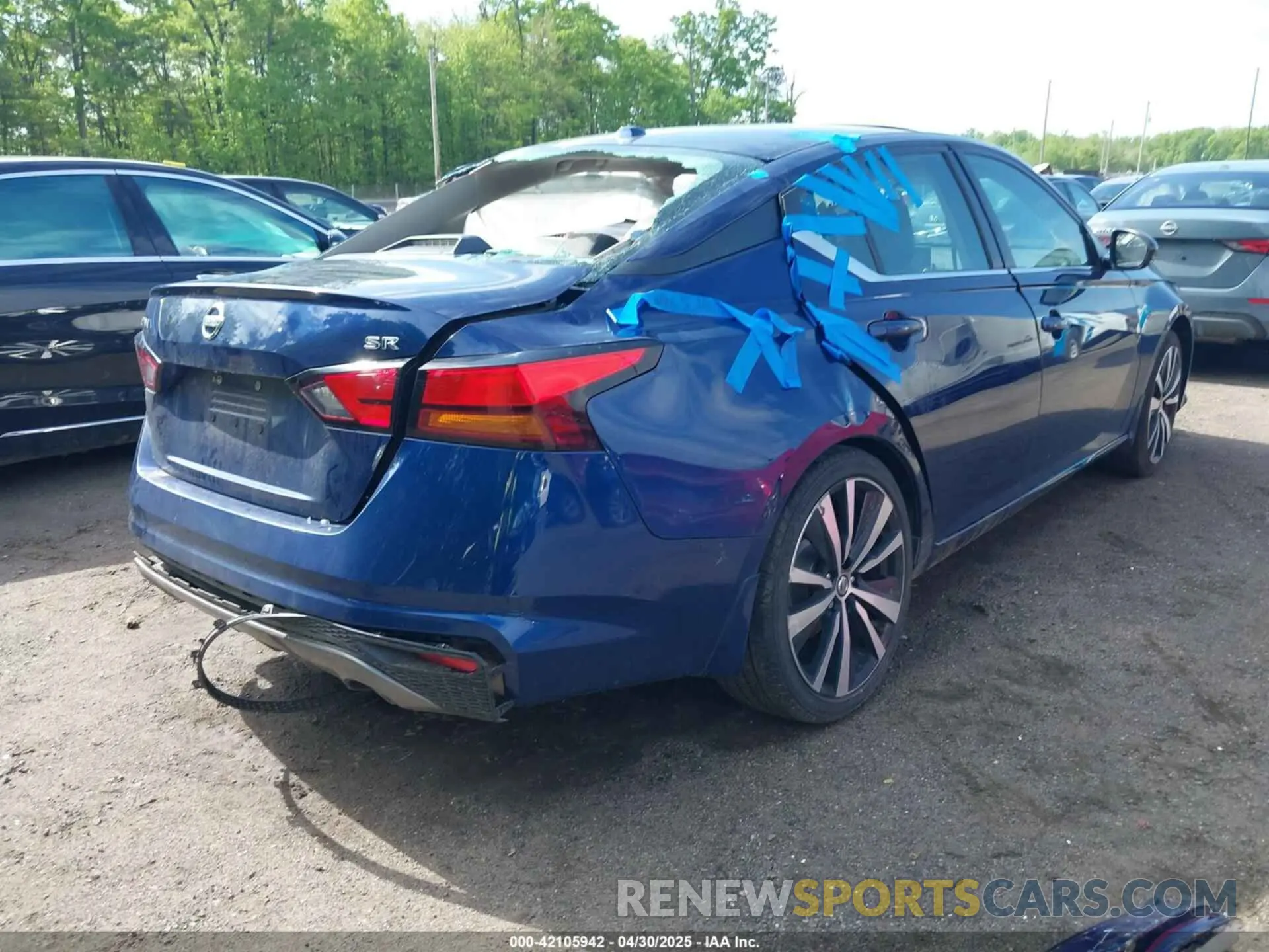 4 fotografías del automóvil dañado 1N4BL4CV2KN318566 NISSAN ALTIMA 2019