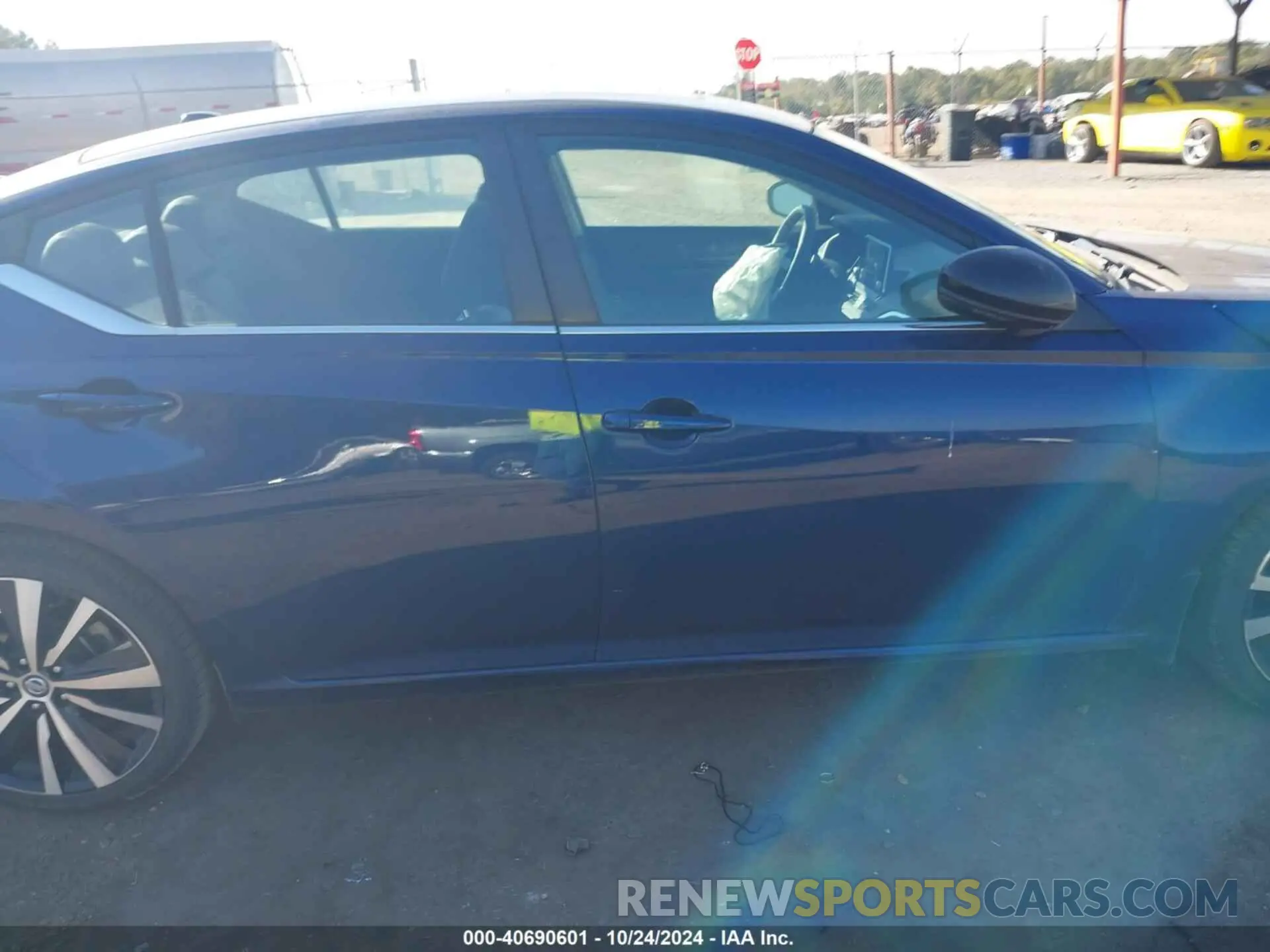 13 fotografías del automóvil dañado 1N4BL4CV2KN319426 NISSAN ALTIMA 2019
