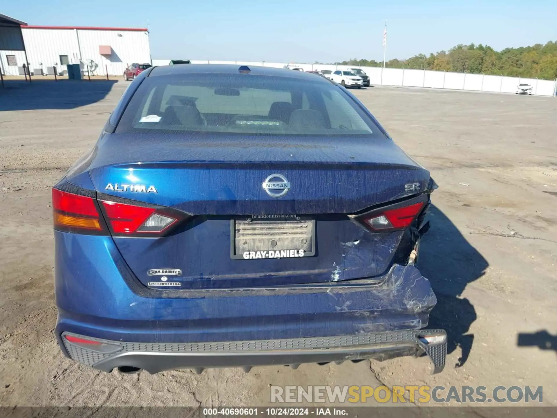 16 fotografías del automóvil dañado 1N4BL4CV2KN319426 NISSAN ALTIMA 2019