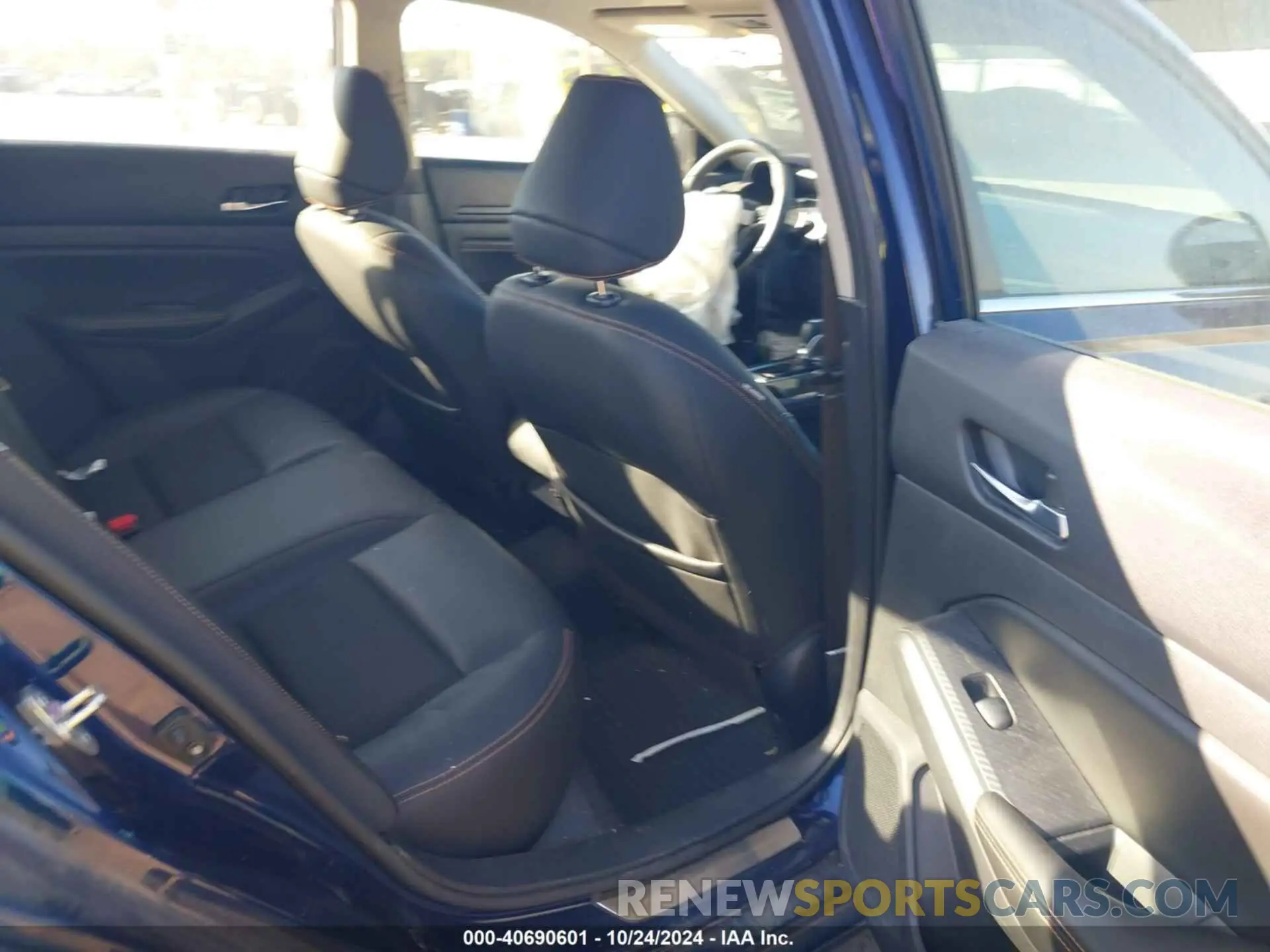 8 fotografías del automóvil dañado 1N4BL4CV2KN319426 NISSAN ALTIMA 2019