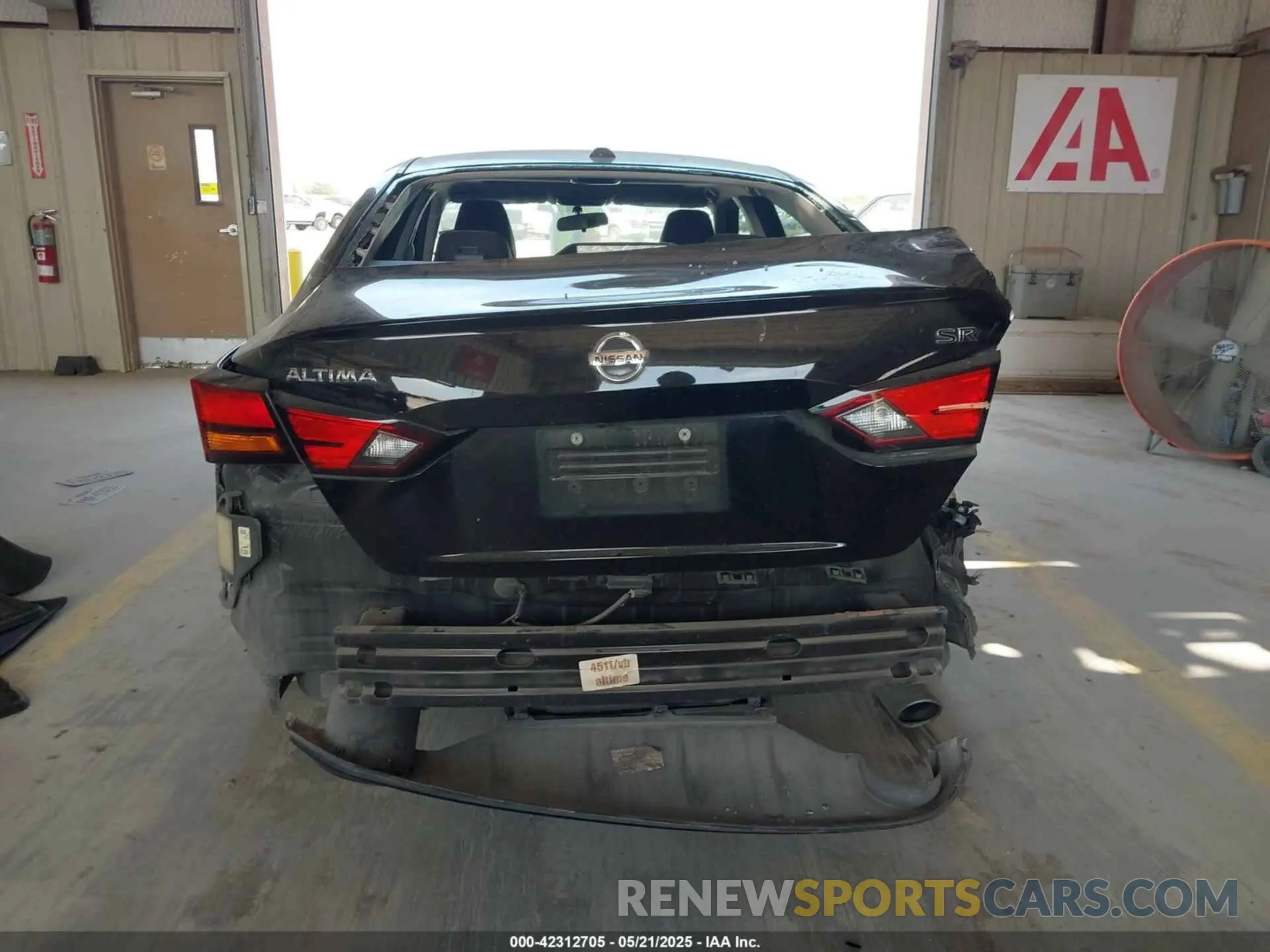 16 fotografías del automóvil dañado 1N4BL4CV2KN320527 NISSAN ALTIMA 2019