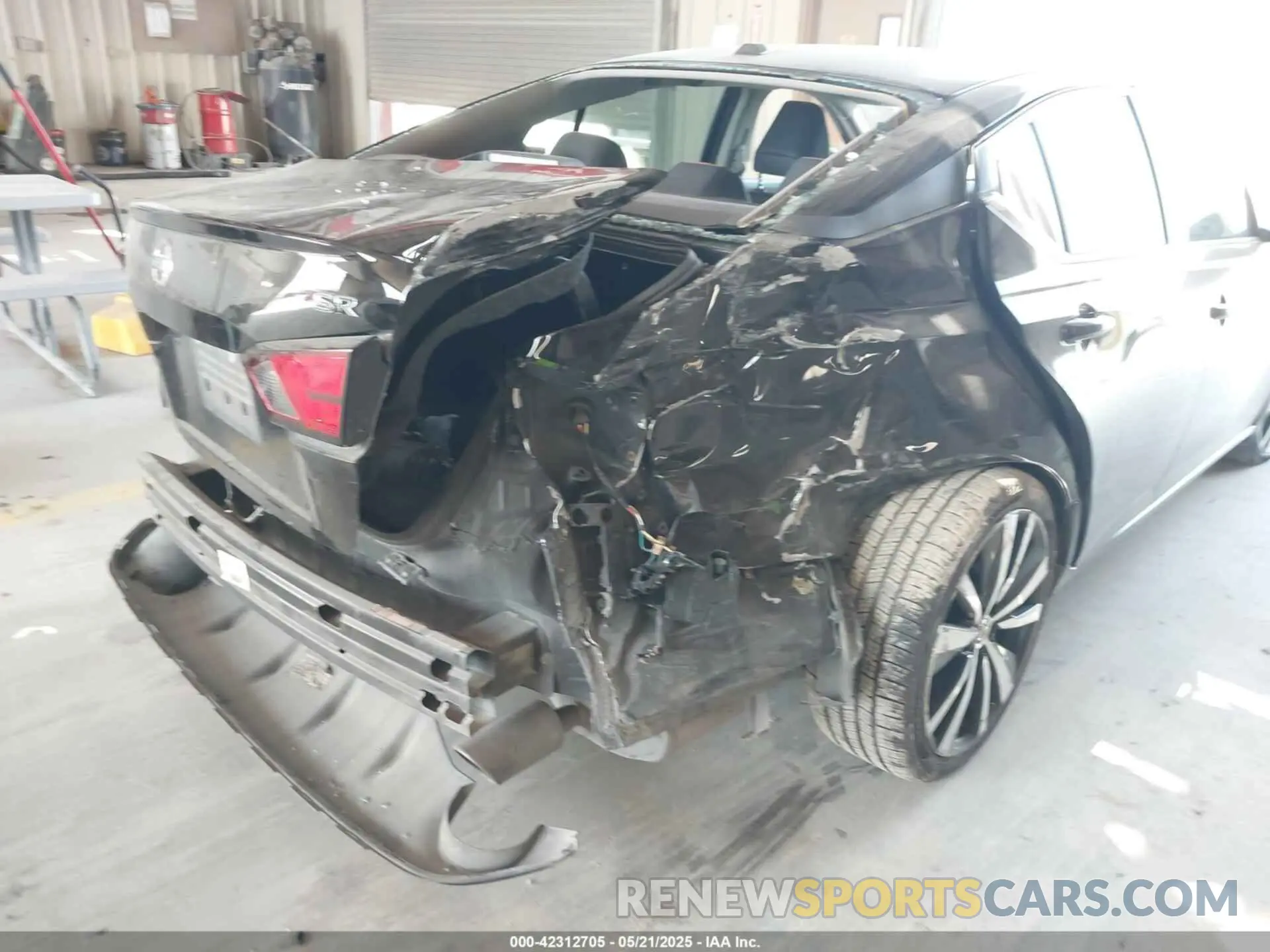6 fotografías del automóvil dañado 1N4BL4CV2KN320527 NISSAN ALTIMA 2019