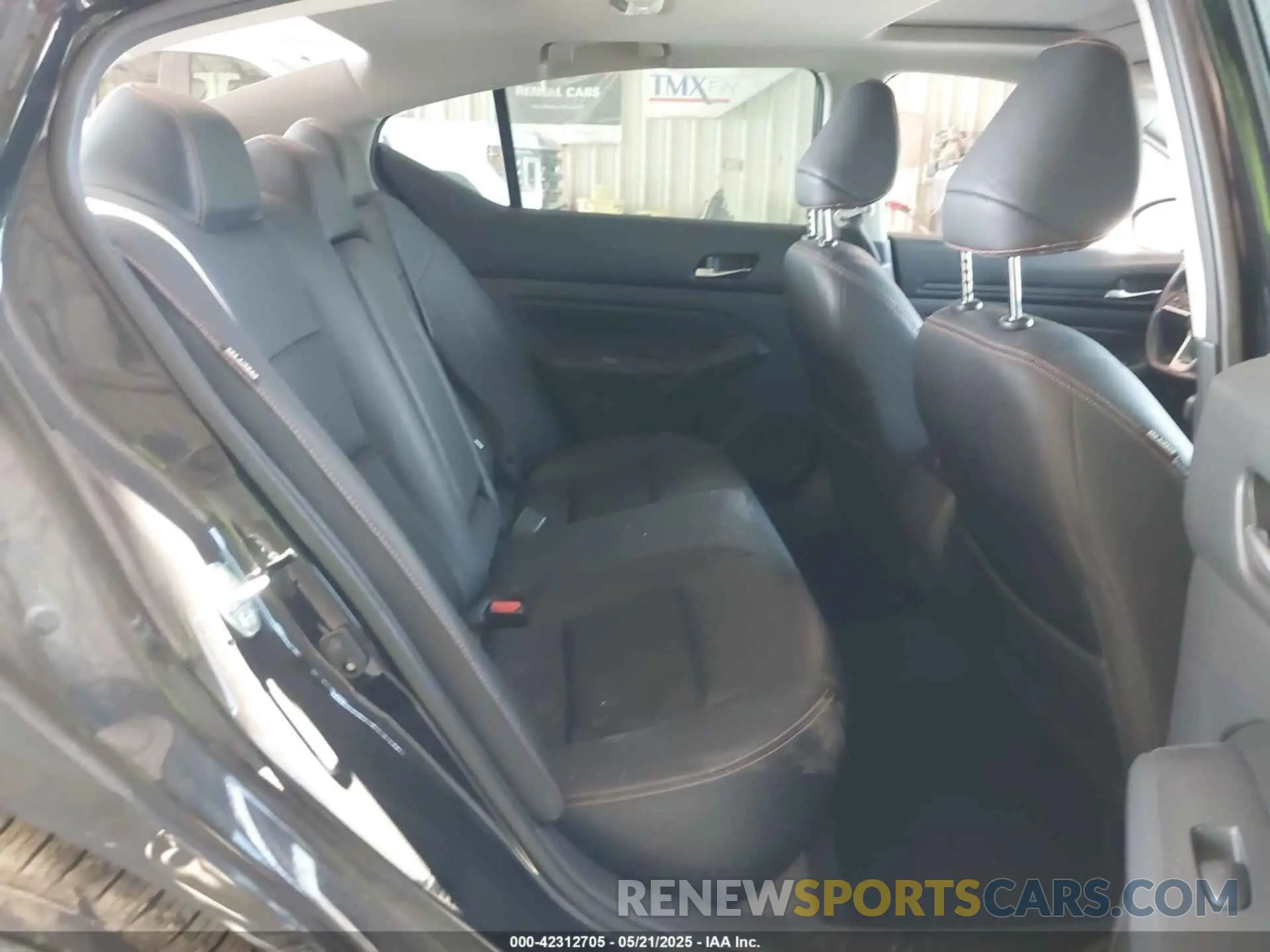8 fotografías del automóvil dañado 1N4BL4CV2KN320527 NISSAN ALTIMA 2019