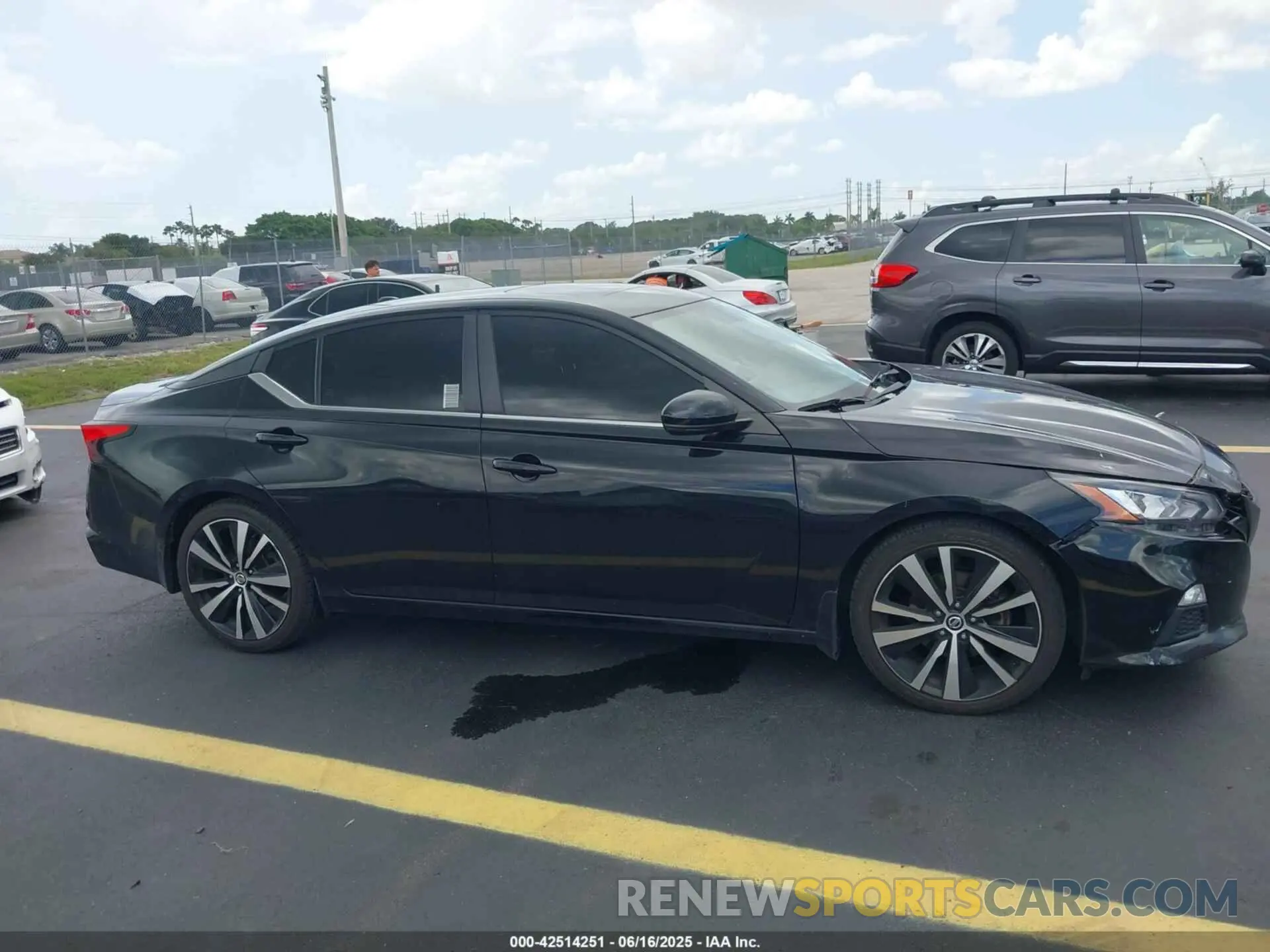 14 fotografías del automóvil dañado 1N4BL4CV3KC108330 NISSAN ALTIMA 2019
