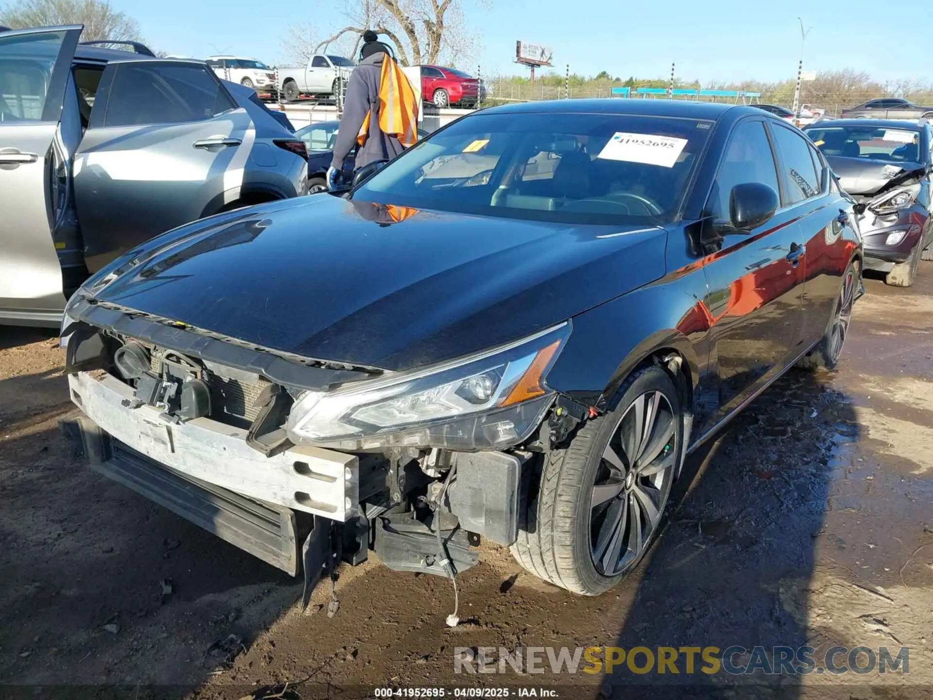 2 fotografías del automóvil dañado 1N4BL4CV3KC130764 NISSAN ALTIMA 2019