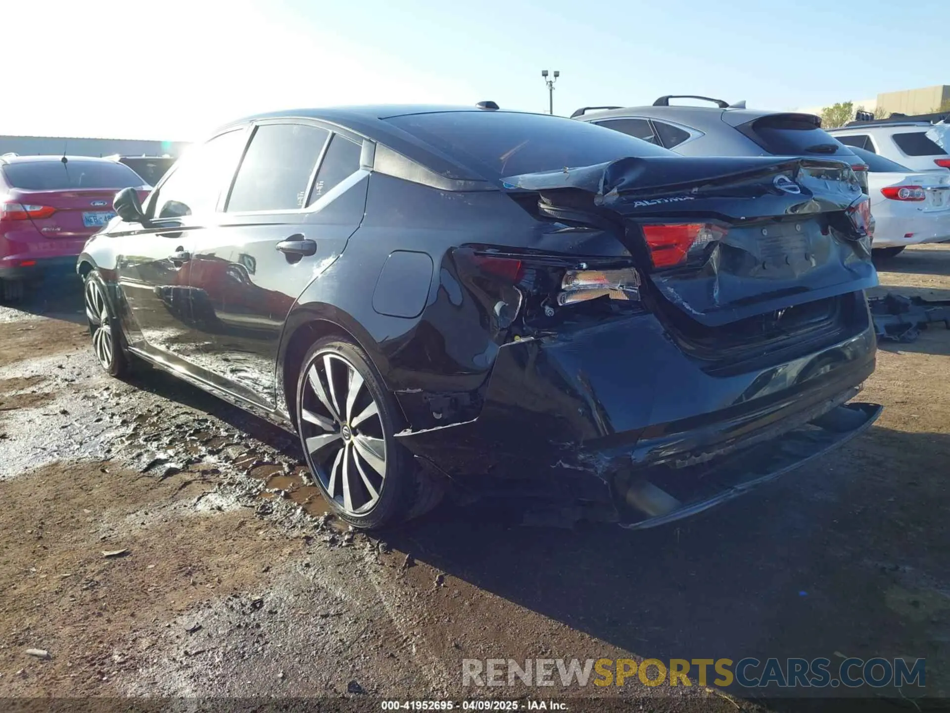 3 fotografías del automóvil dañado 1N4BL4CV3KC130764 NISSAN ALTIMA 2019