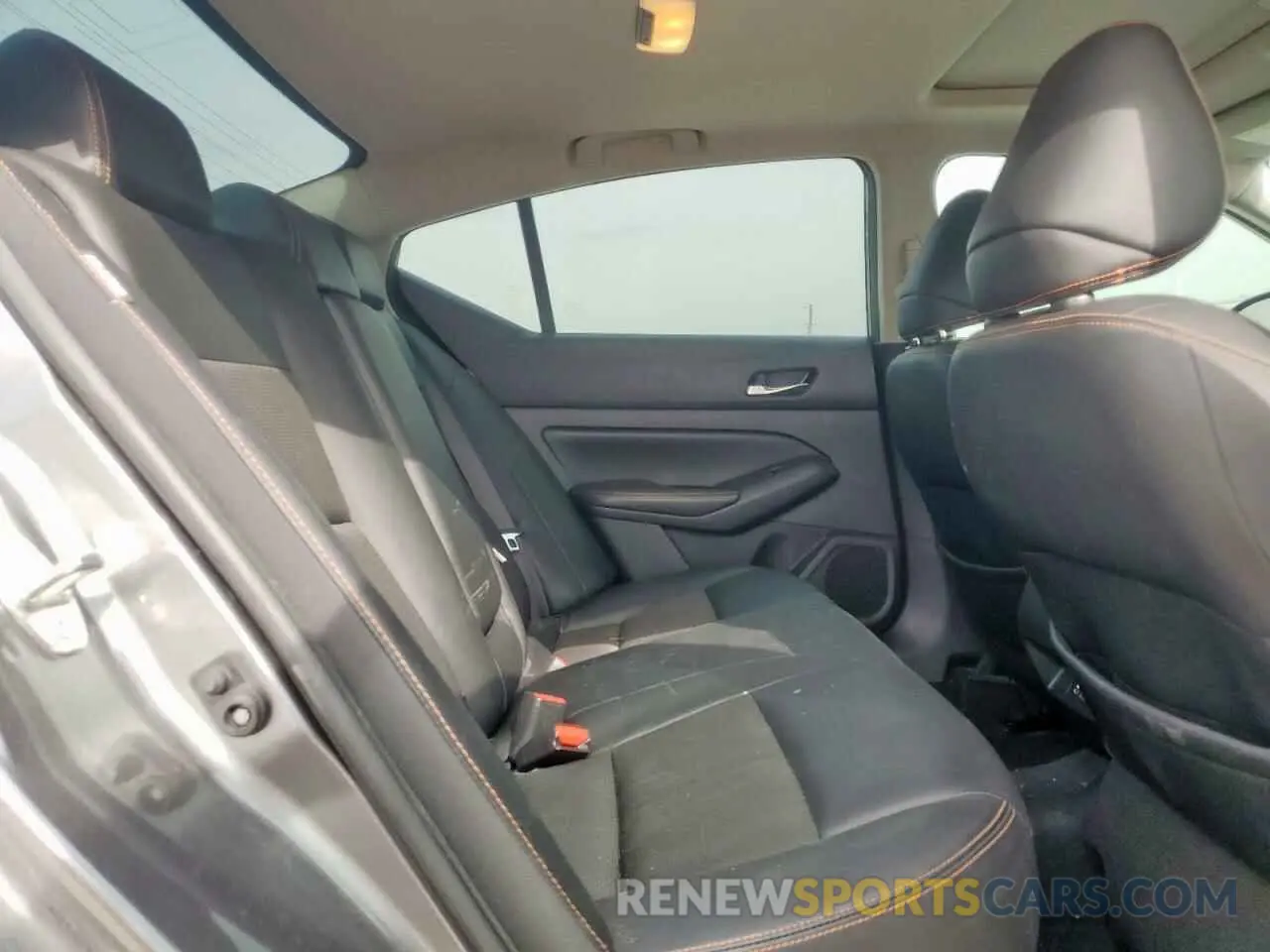 11 fotografías del automóvil dañado 1N4BL4CV3KC256462 NISSAN ALTIMA 2019