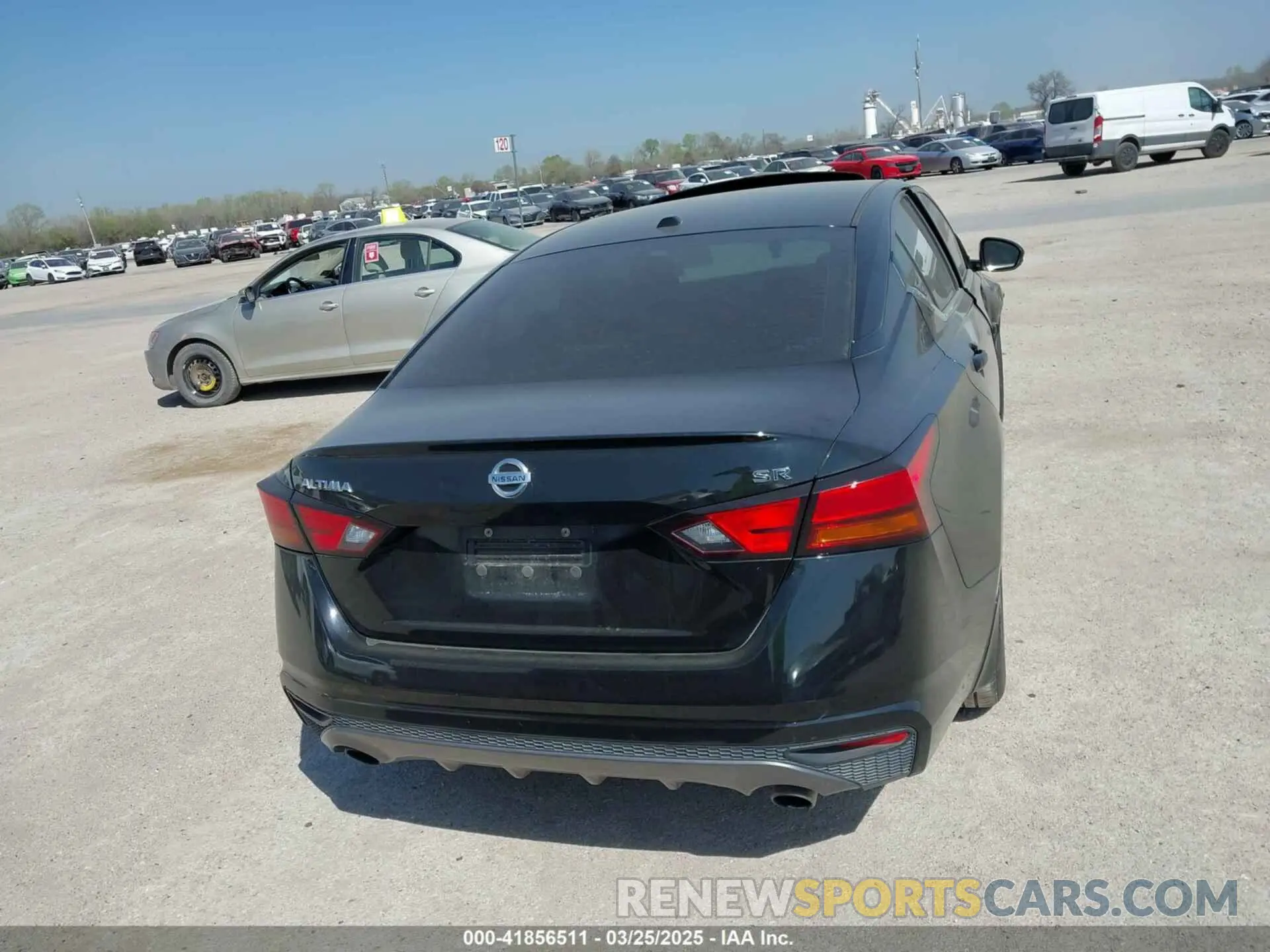 16 fotografías del automóvil dañado 1N4BL4CV3KN308550 NISSAN ALTIMA 2019