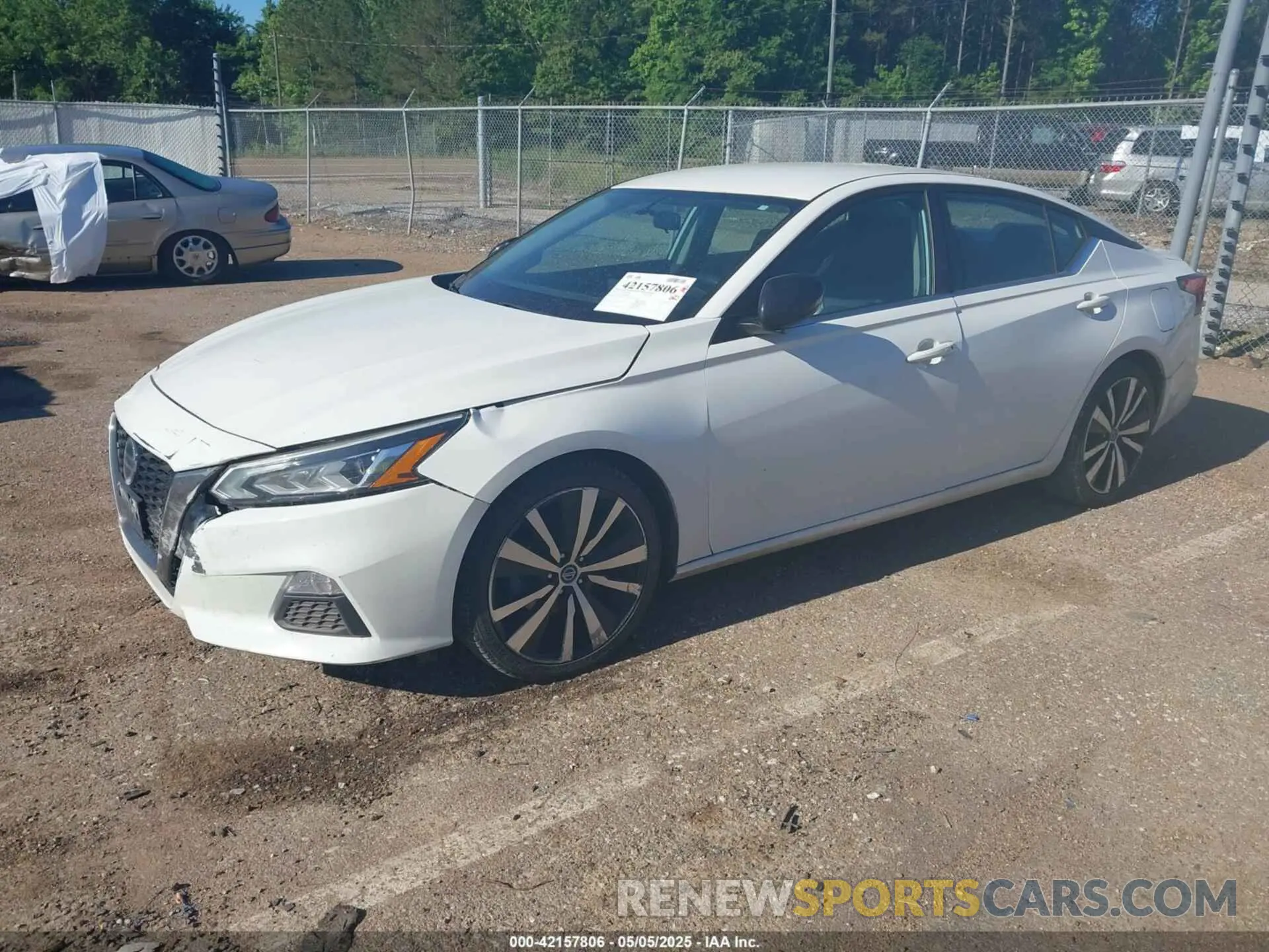 2 fotografías del automóvil dañado 1N4BL4CV3KN309911 NISSAN ALTIMA 2019