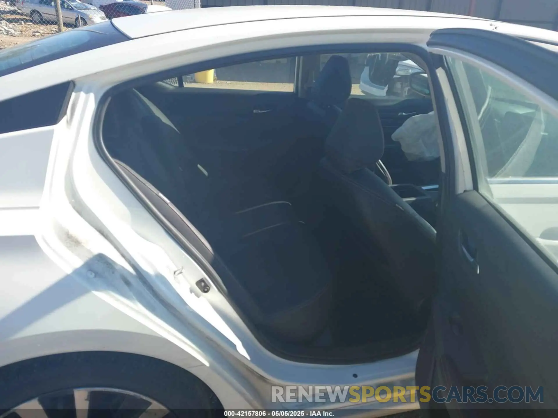 8 fotografías del automóvil dañado 1N4BL4CV3KN309911 NISSAN ALTIMA 2019