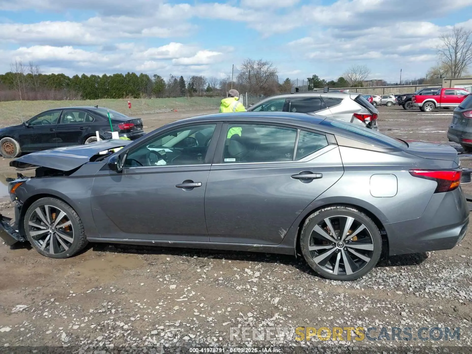 14 fotografías del automóvil dañado 1N4BL4CV3KN311433 NISSAN ALTIMA 2019