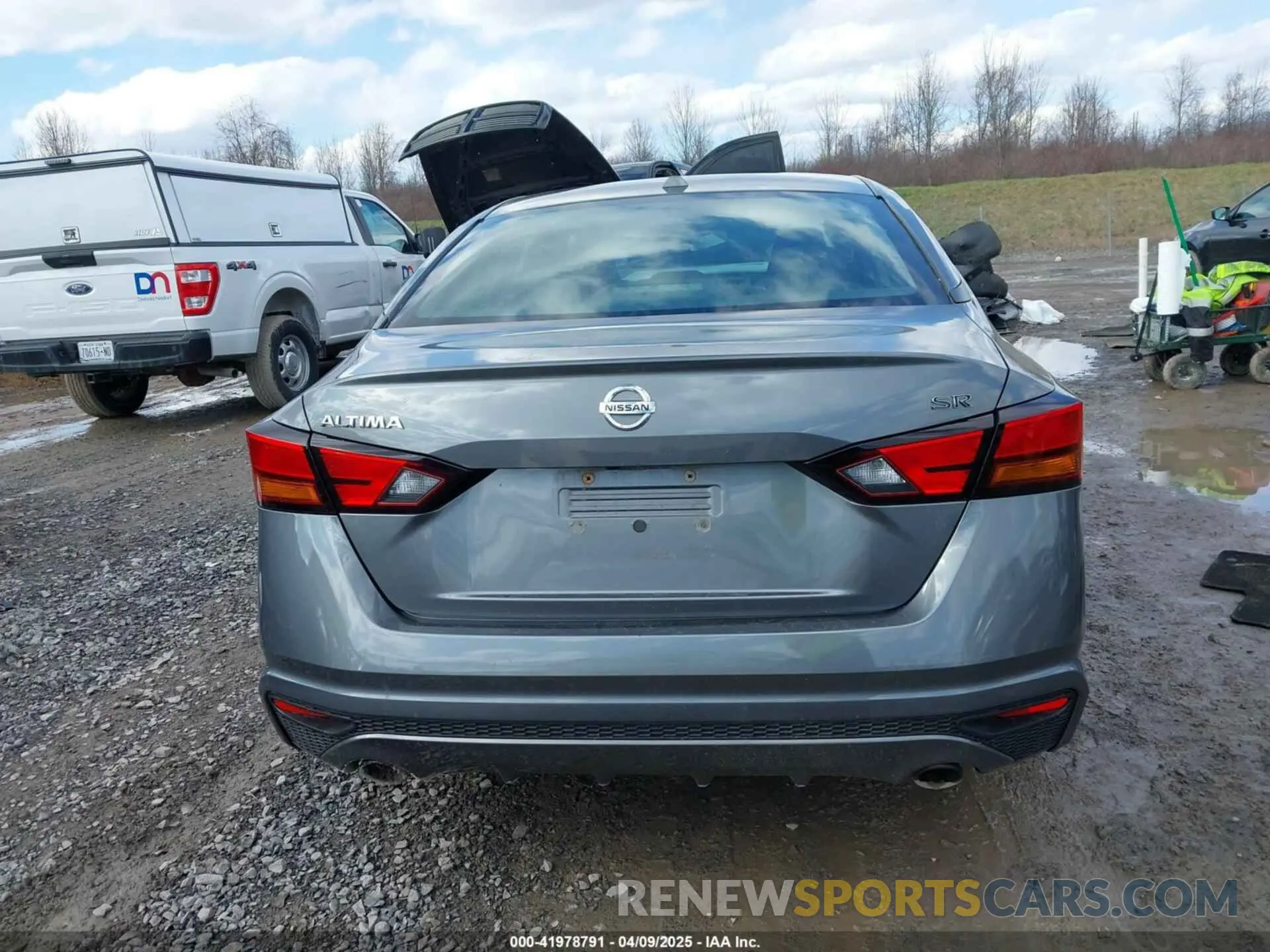 16 fotografías del automóvil dañado 1N4BL4CV3KN311433 NISSAN ALTIMA 2019