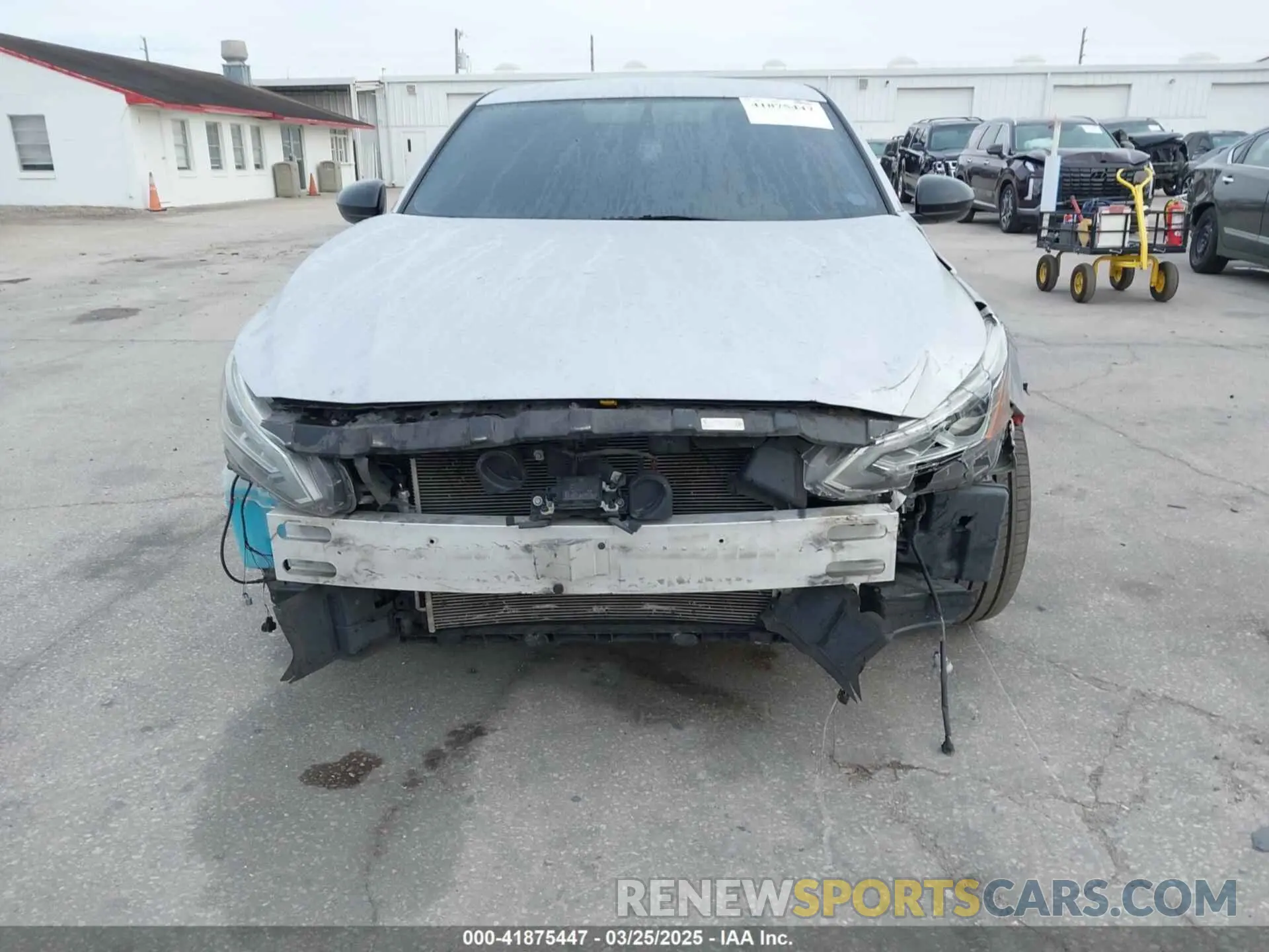 12 fotografías del automóvil dañado 1N4BL4CV3KN312775 NISSAN ALTIMA 2019
