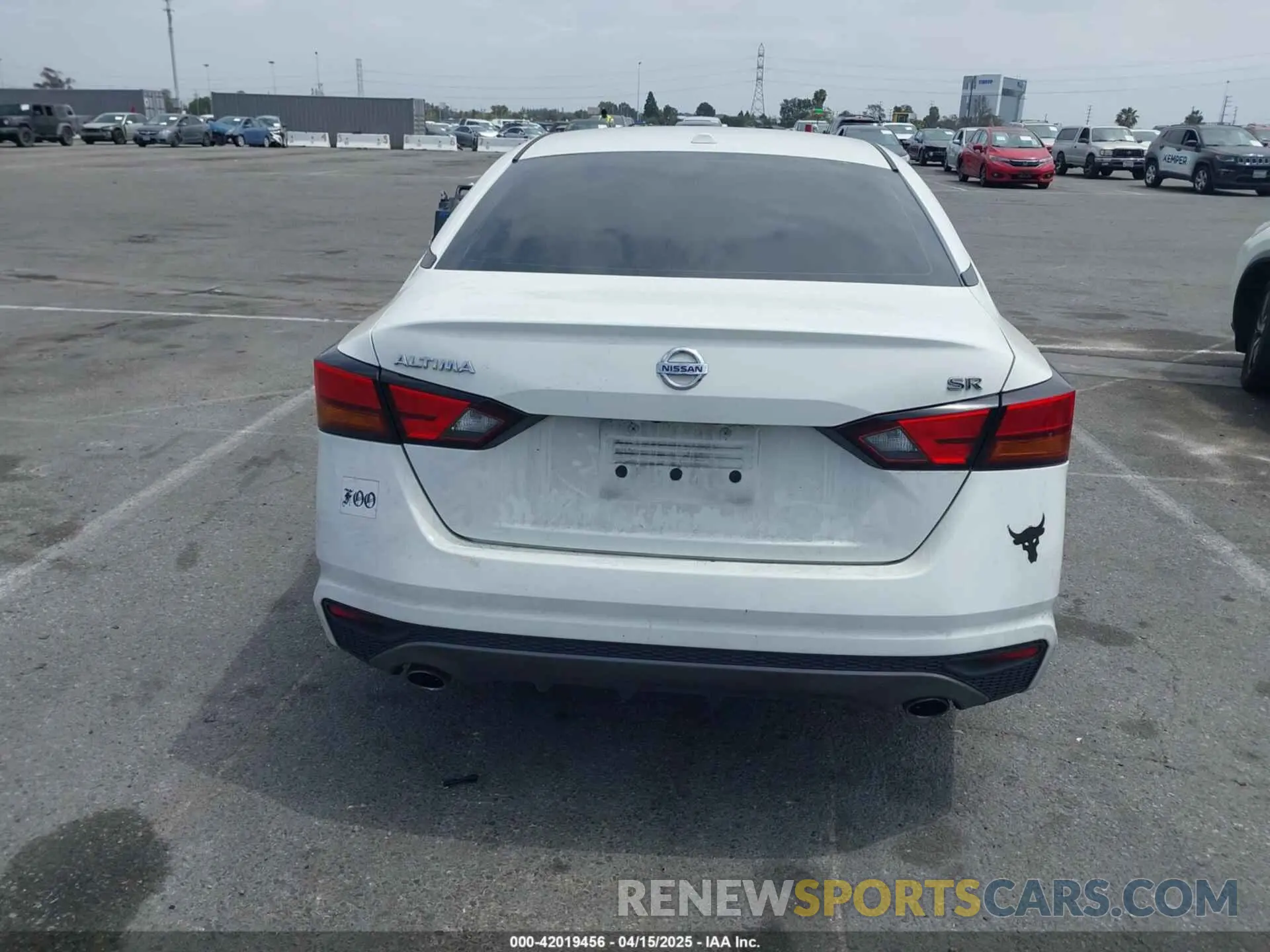 16 fotografías del automóvil dañado 1N4BL4CV4KN309657 NISSAN ALTIMA 2019