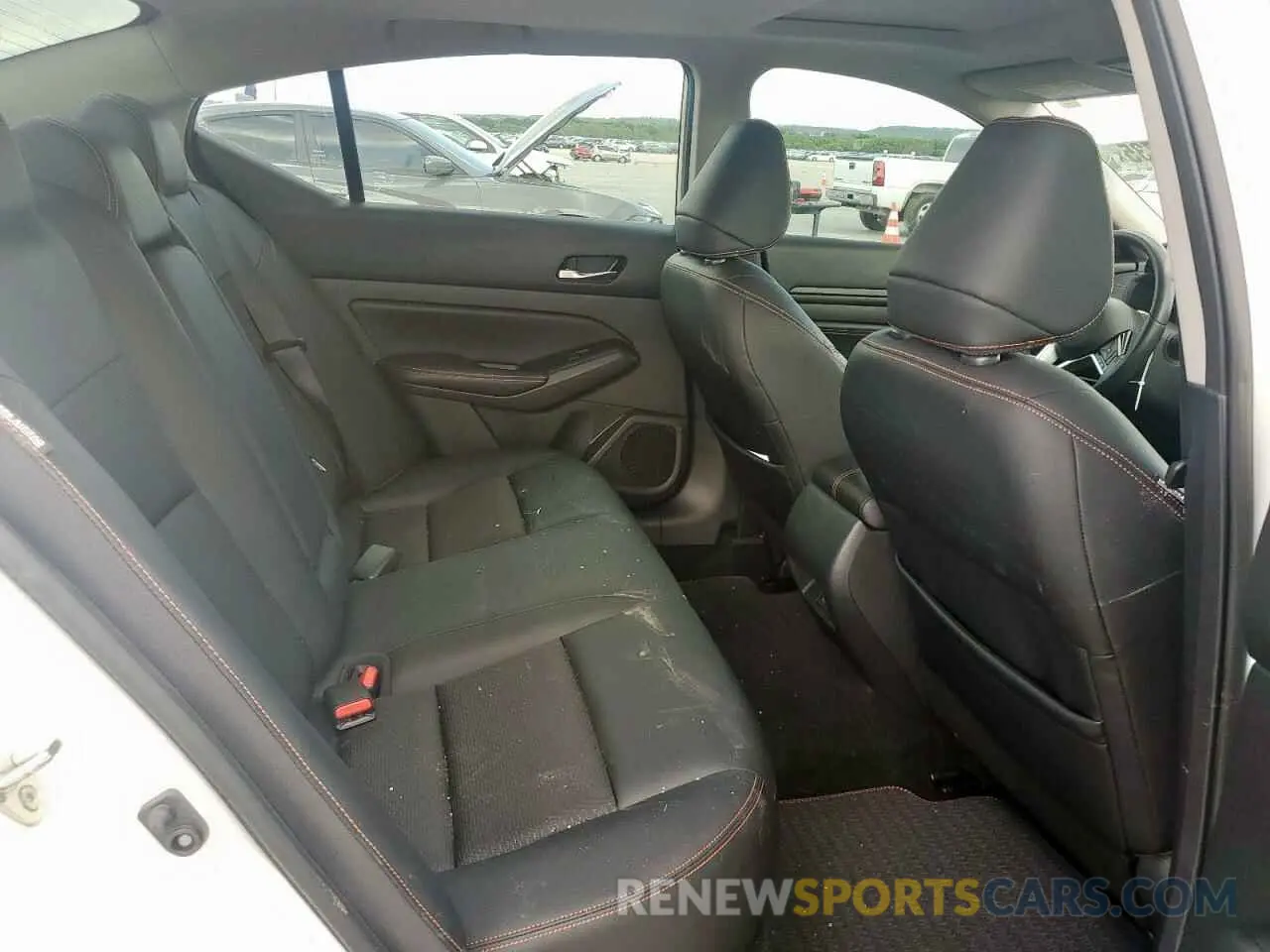 10 fotografías del automóvil dañado 1N4BL4CV4KN316219 NISSAN ALTIMA 2019