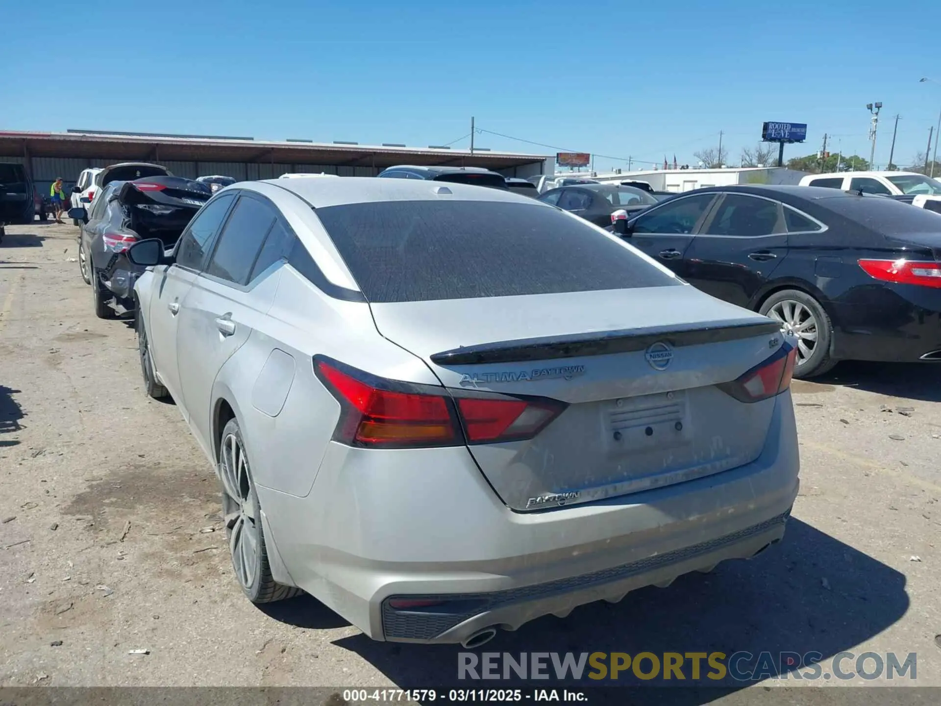 3 fotografías del automóvil dañado 1N4BL4CV4KN322487 NISSAN ALTIMA 2019