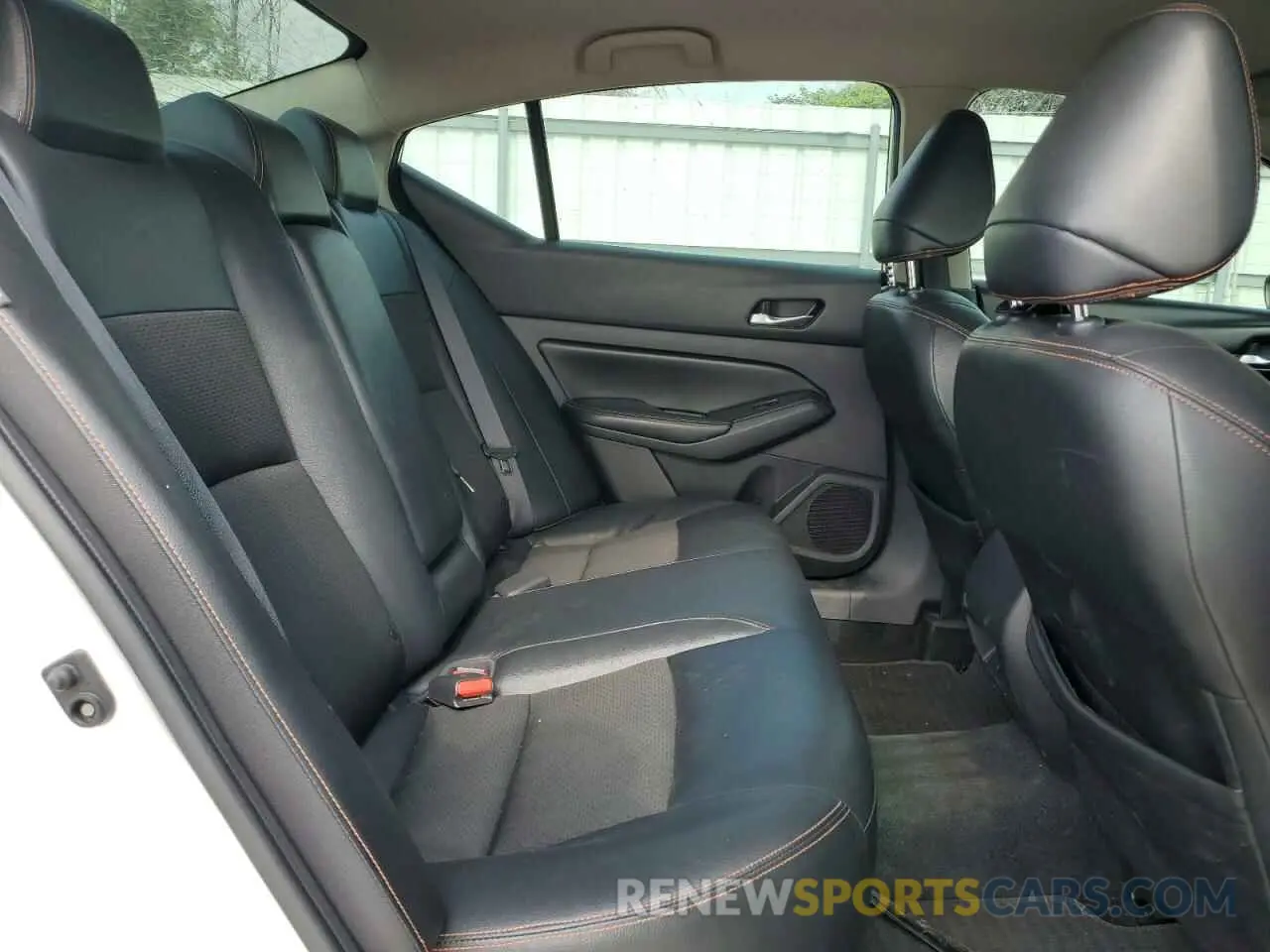 10 fotografías del automóvil dañado 1N4BL4CV5KC153060 NISSAN ALTIMA 2019