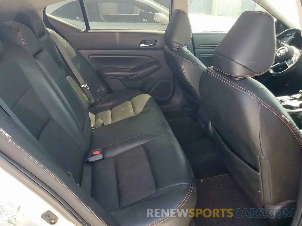 10 fotografías del automóvil dañado 1N4BL4CV5KC159232 NISSAN ALTIMA 2019
