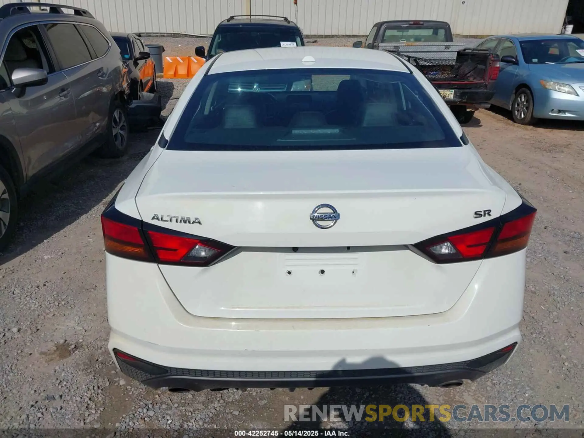 16 fotografías del automóvil dañado 1N4BL4CV6KC109181 NISSAN ALTIMA 2019