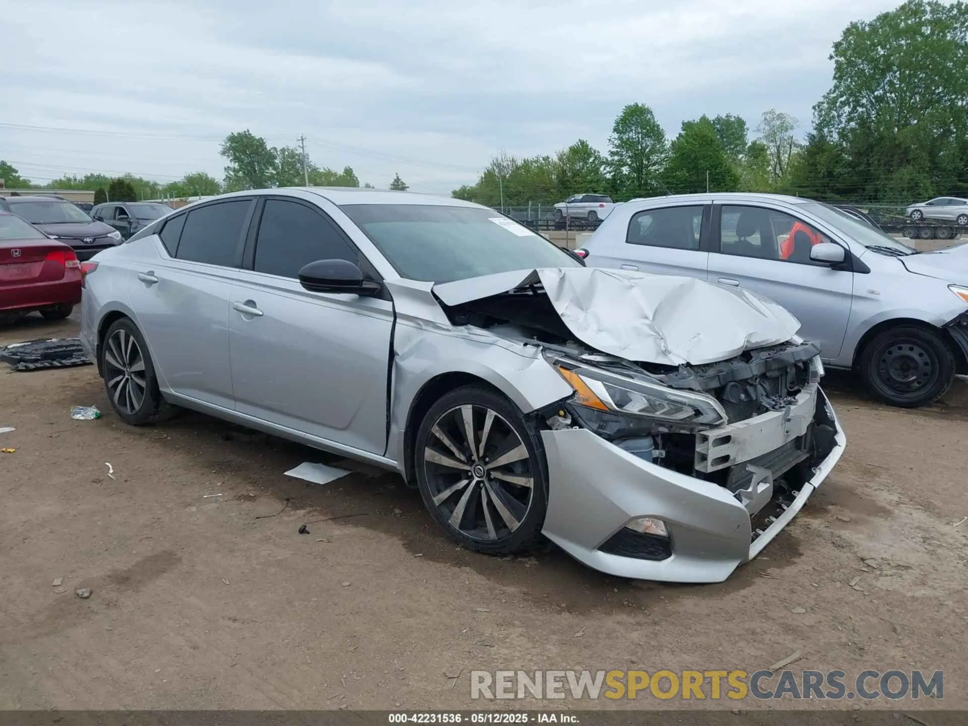 1 fotografías del automóvil dañado 1N4BL4CV6KC135103 NISSAN ALTIMA 2019