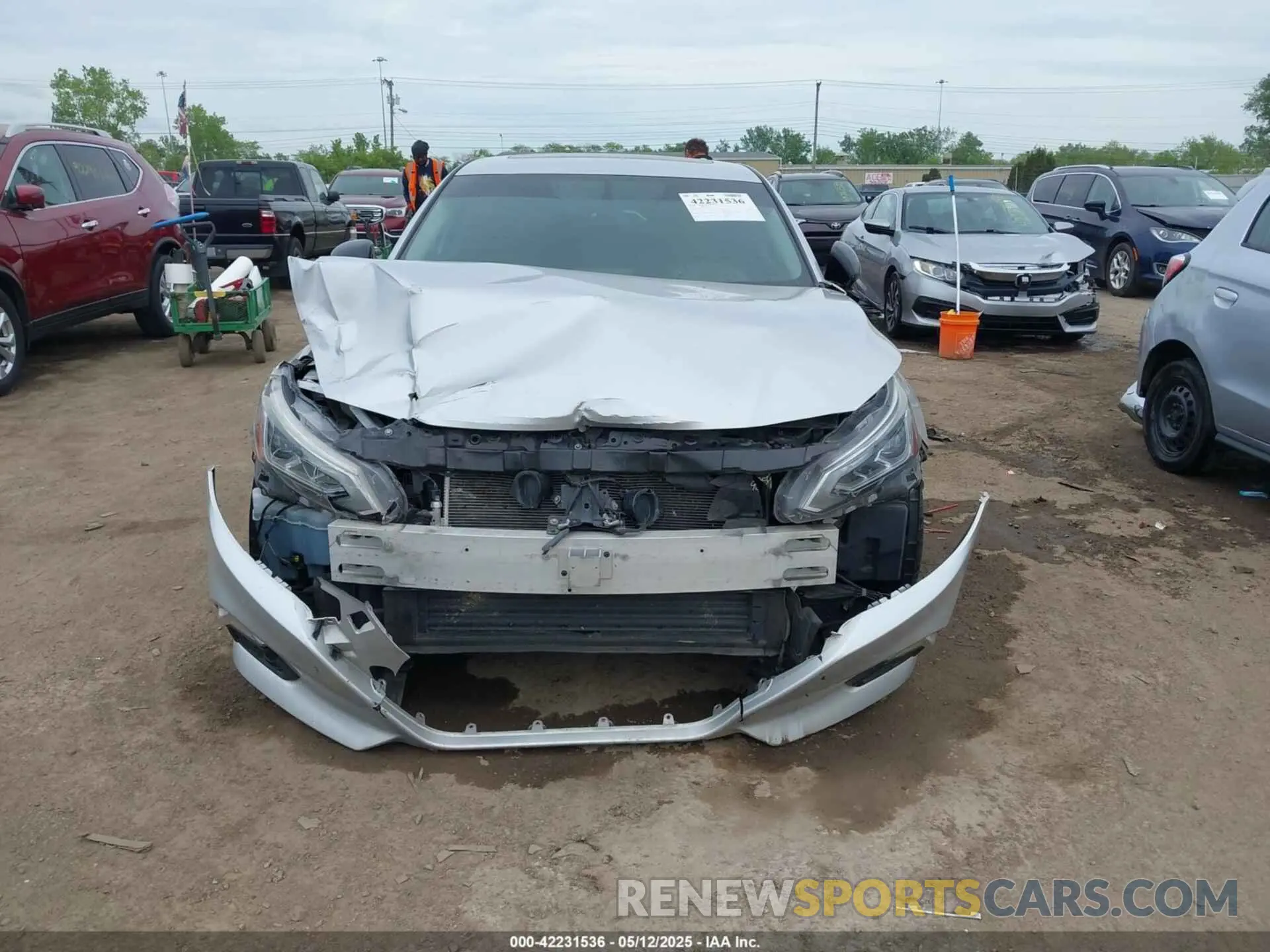 13 fotografías del automóvil dañado 1N4BL4CV6KC135103 NISSAN ALTIMA 2019