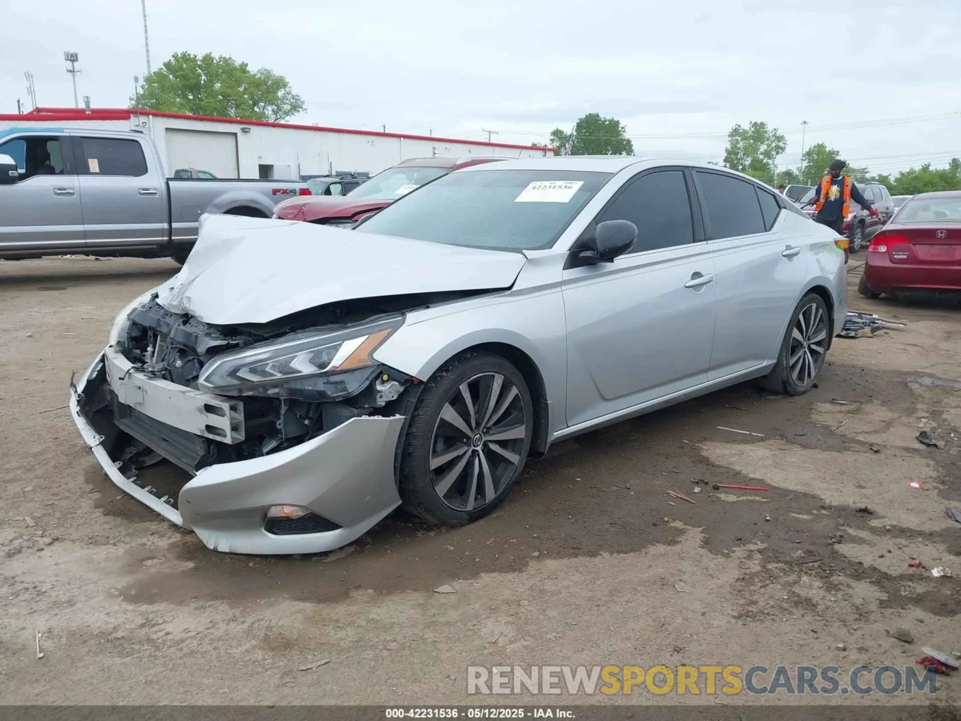 2 fotografías del automóvil dañado 1N4BL4CV6KC135103 NISSAN ALTIMA 2019
