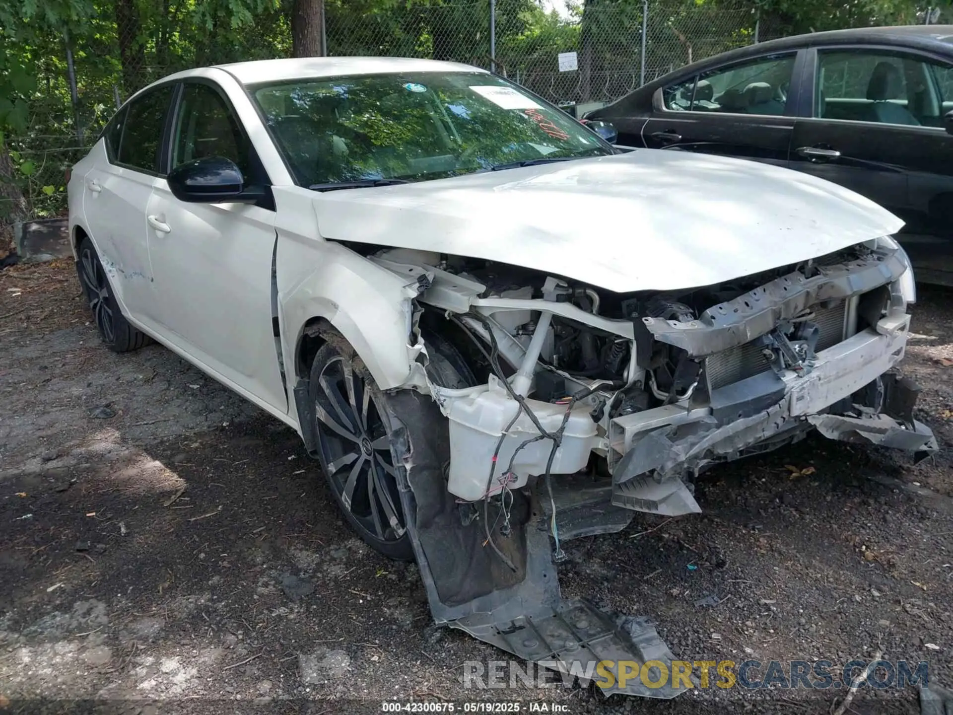 17 fotografías del automóvil dañado 1N4BL4CV6KC167825 NISSAN ALTIMA 2019