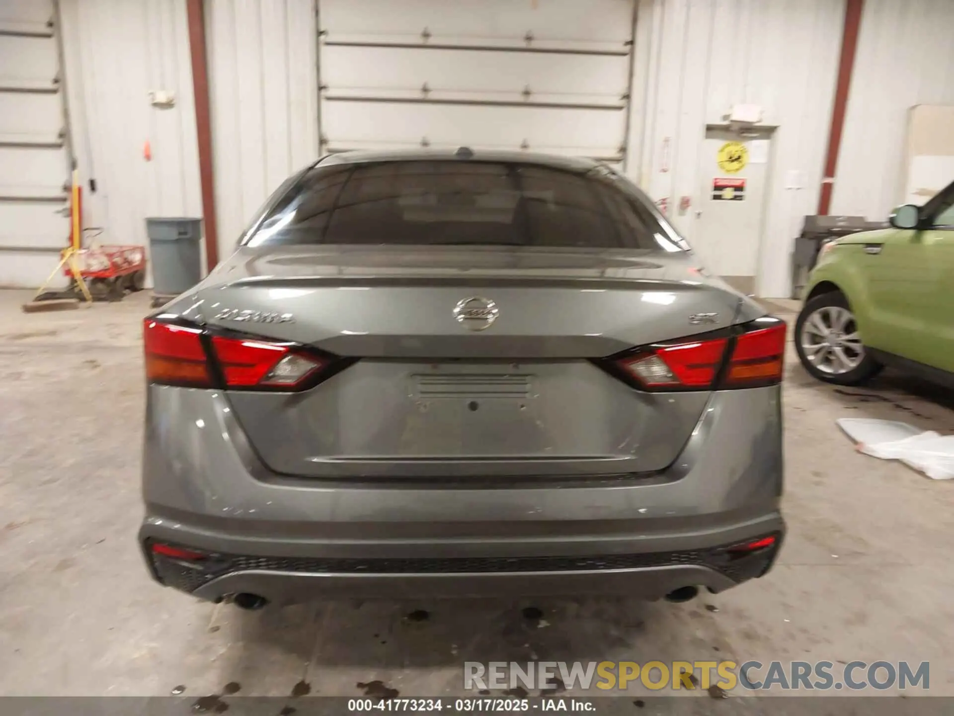 17 fotografías del automóvil dañado 1N4BL4CV6KC186522 NISSAN ALTIMA 2019