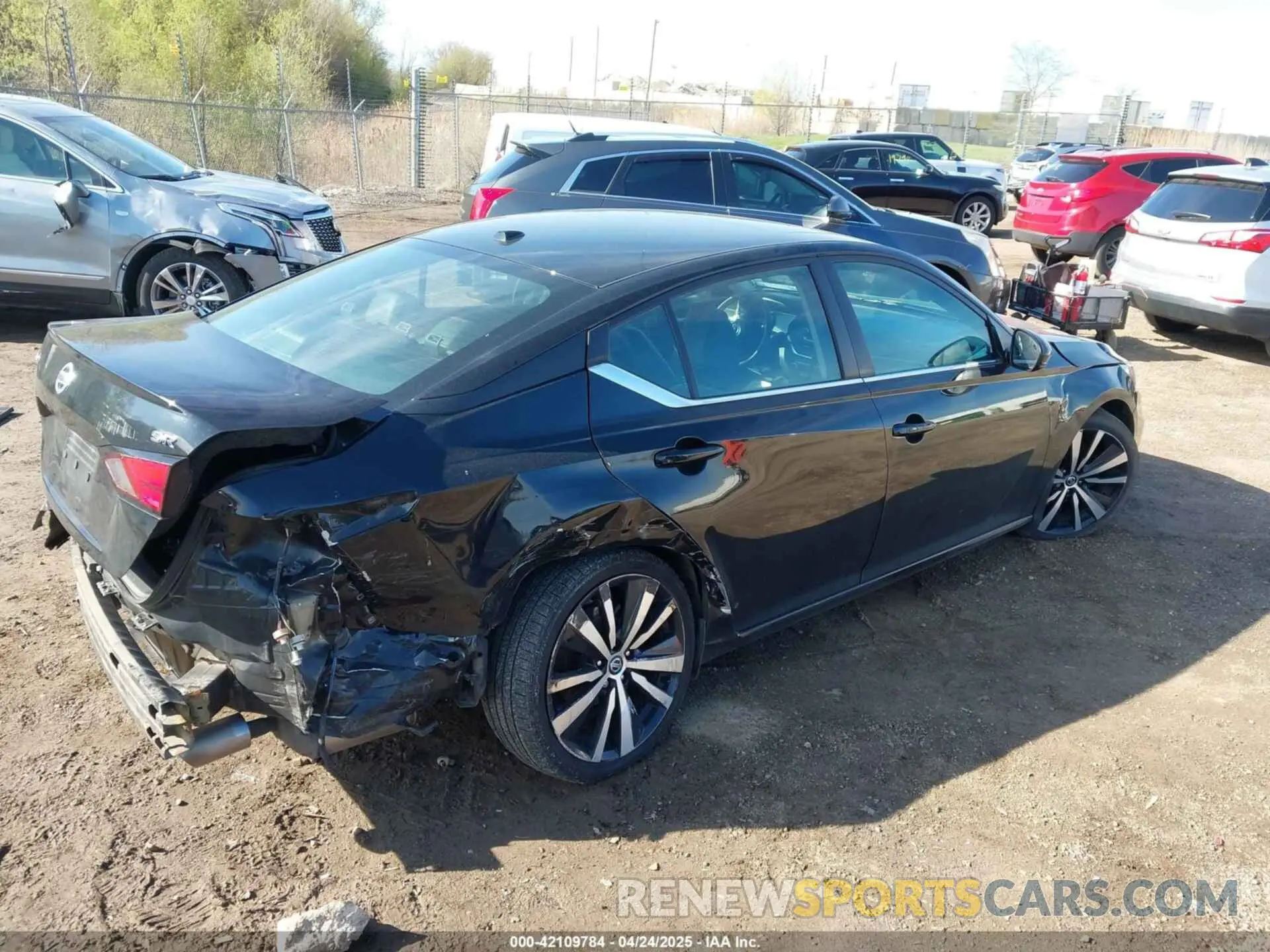 4 fotografías del automóvil dañado 1N4BL4CV6KC192353 NISSAN ALTIMA 2019